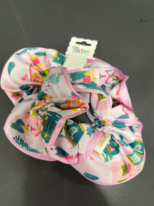 RUFFLE UP SCRUNCHIE