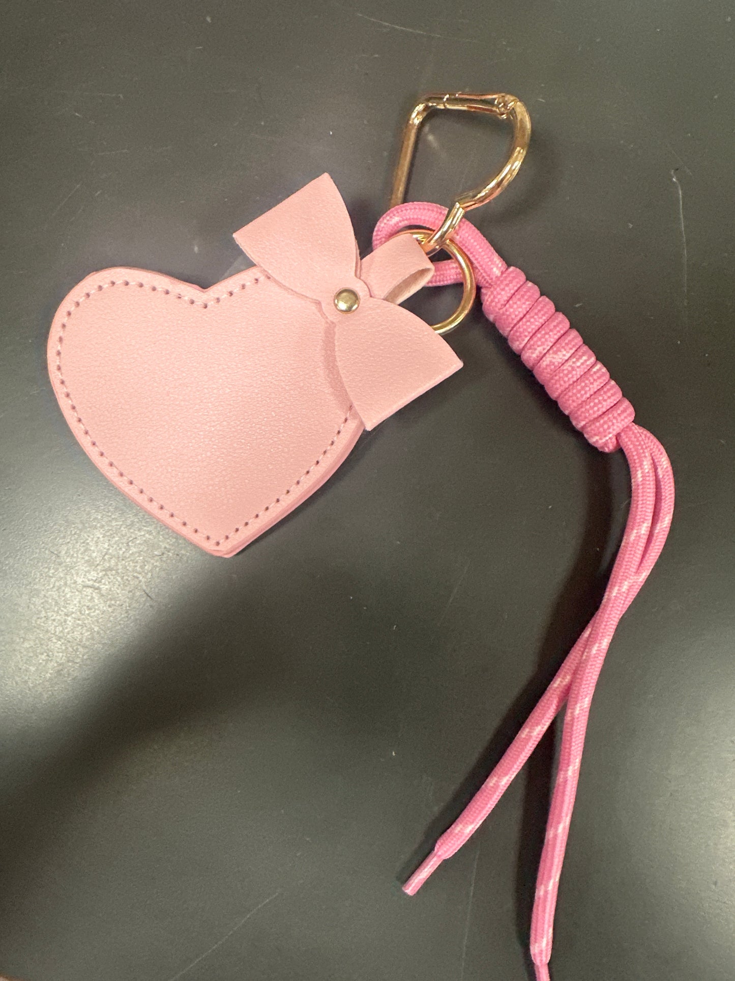 VEGAN LEATHER PINK HEART COMPACT PURSE CHARM
