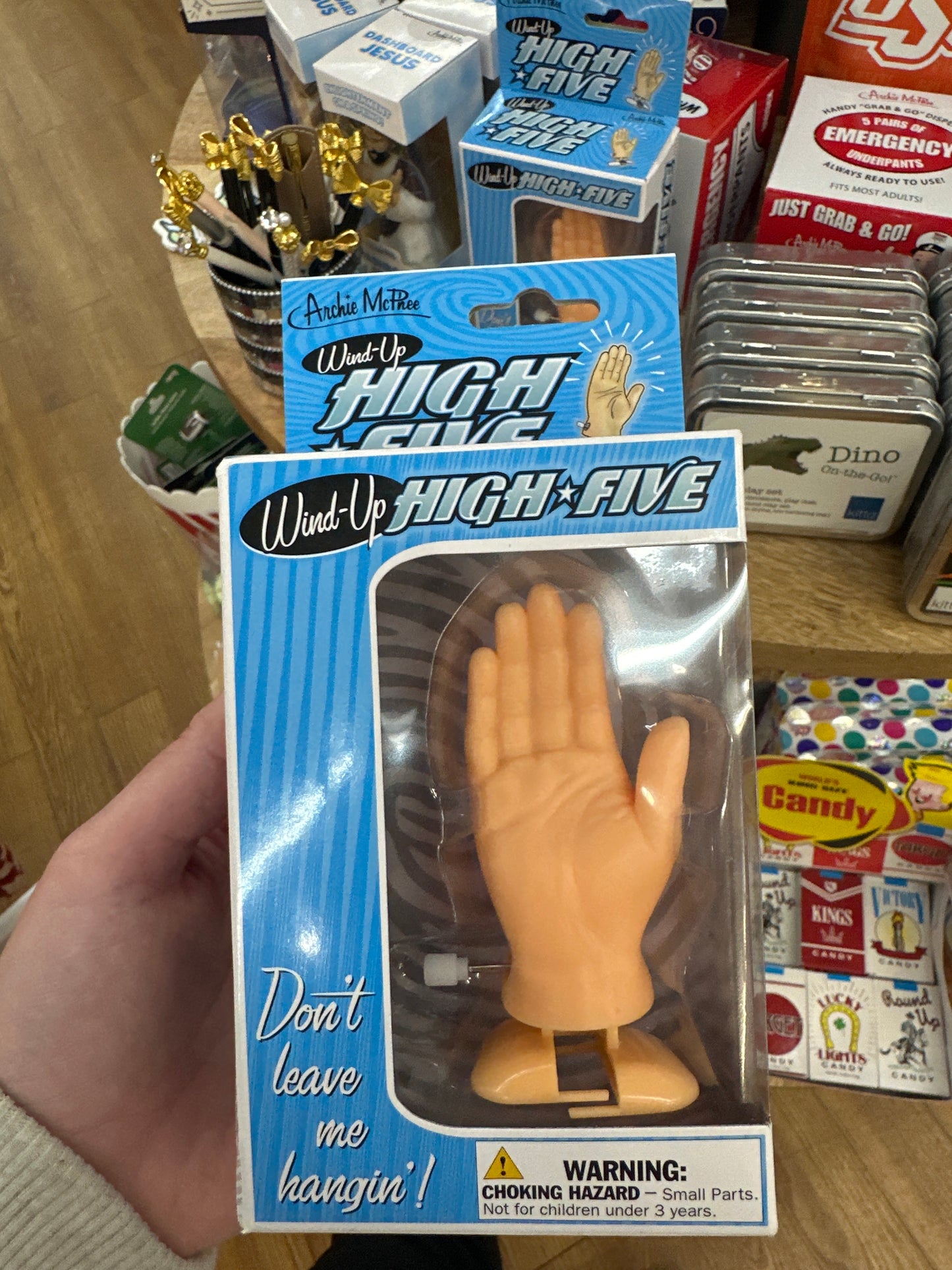 WIND UP HIGH FIVE