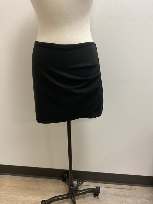 BLACK TECHNO SIDE PLEATED SKORT