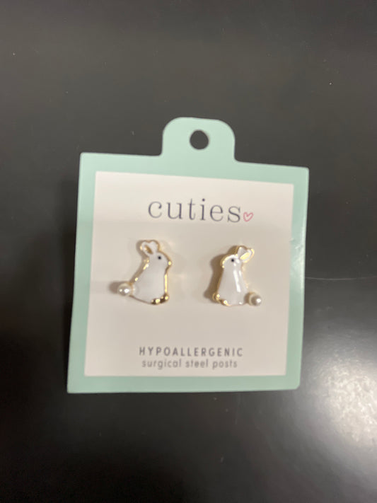 BUNNIES WITH PEARLS EARRINGS