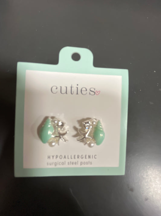 SEA LIFE CLUSTER W/PEARLS EARRINGS
