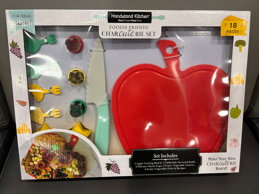 FOODIE FRIENDS CHAR-CUTE-RIE SET