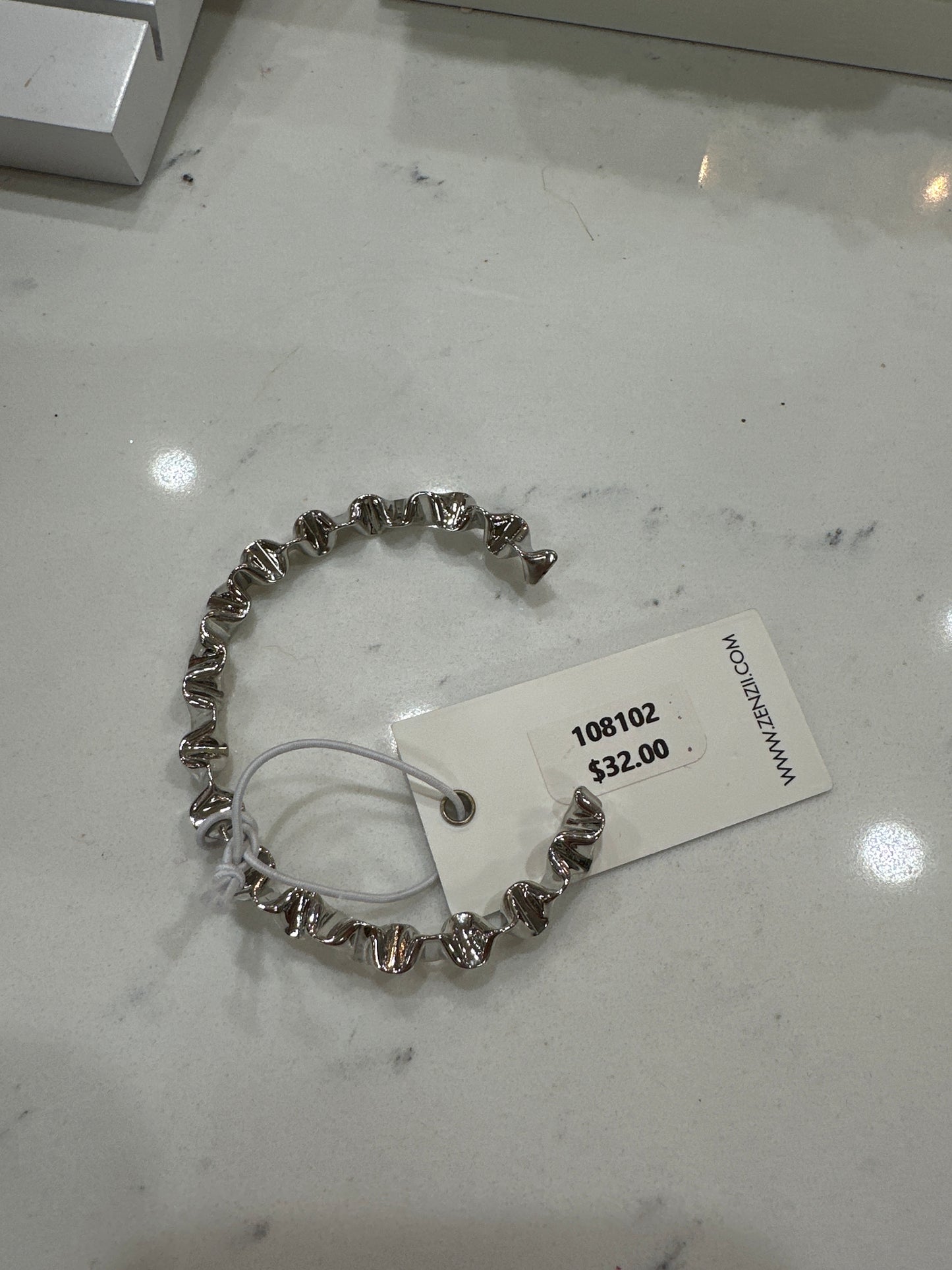 TWISTED CRINKLE CUFF BRACELET - SILVER