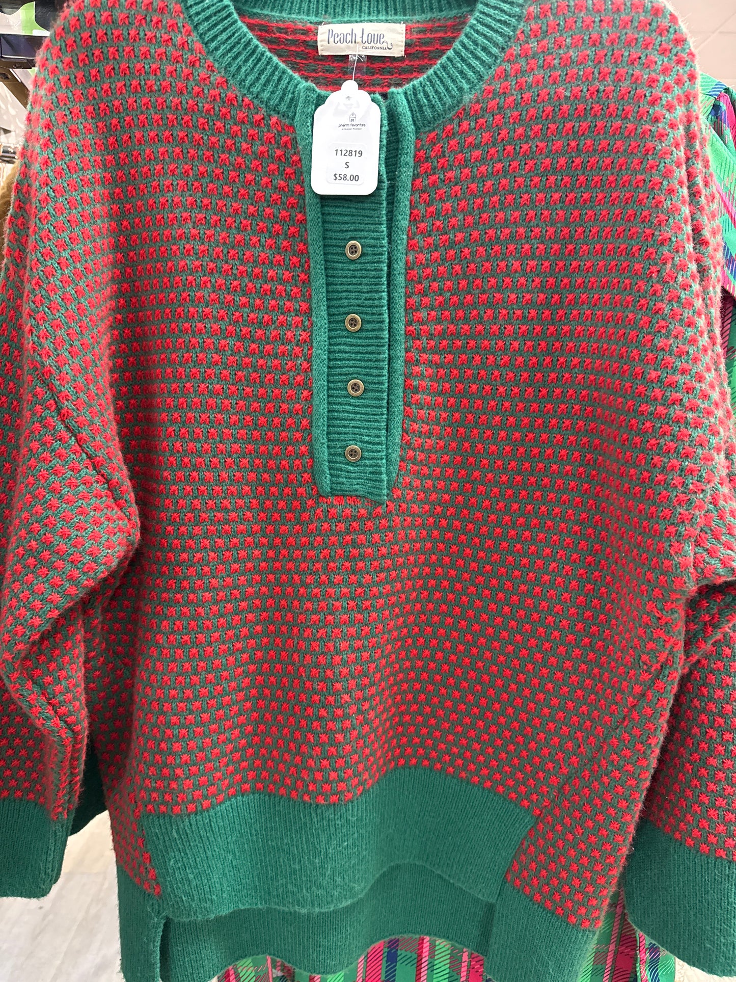 GREEN/RED SWEATER W/PLACKET