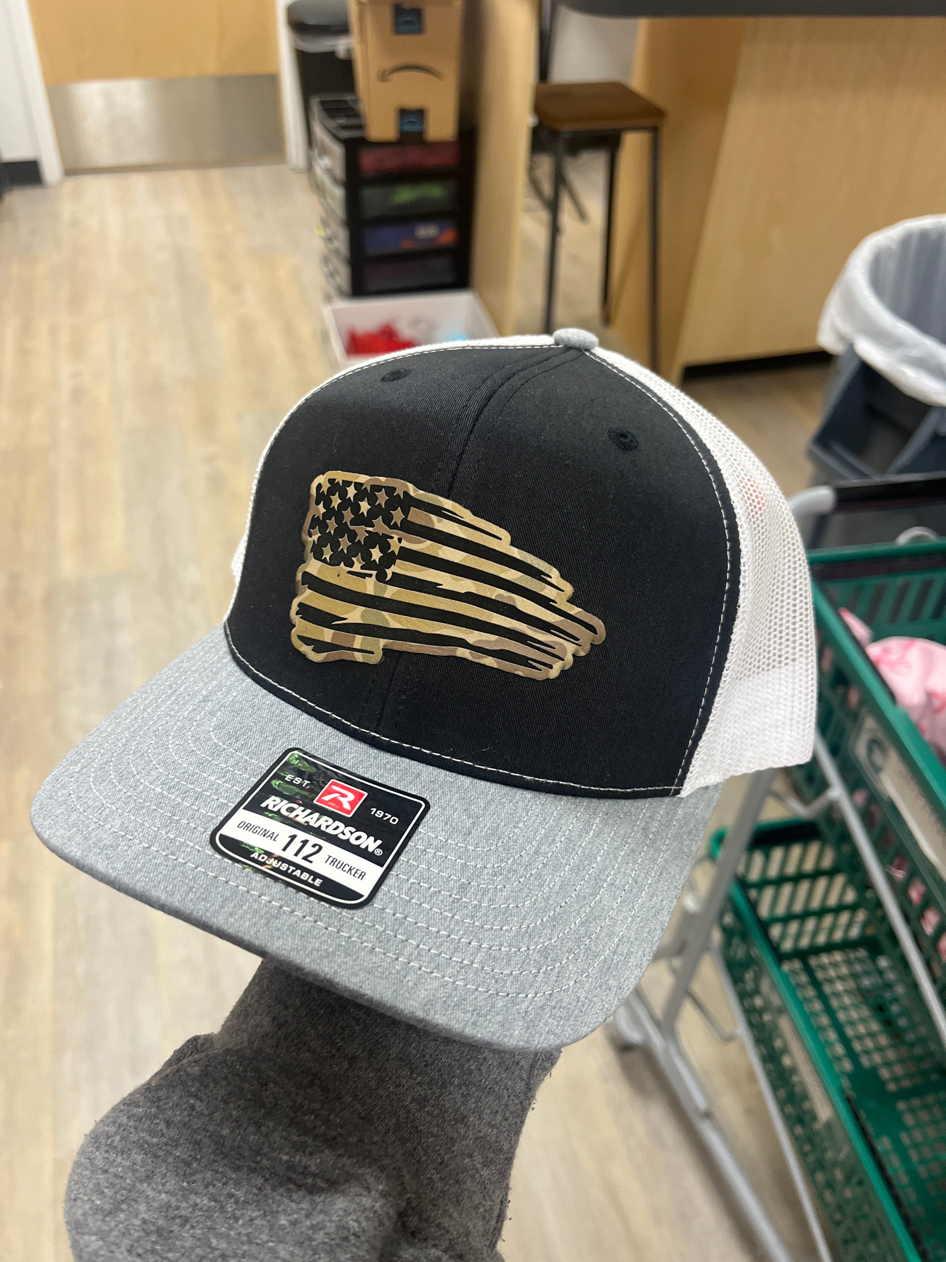 BLACK/GRAY/WHITE HAT WITH FLAG PATCH