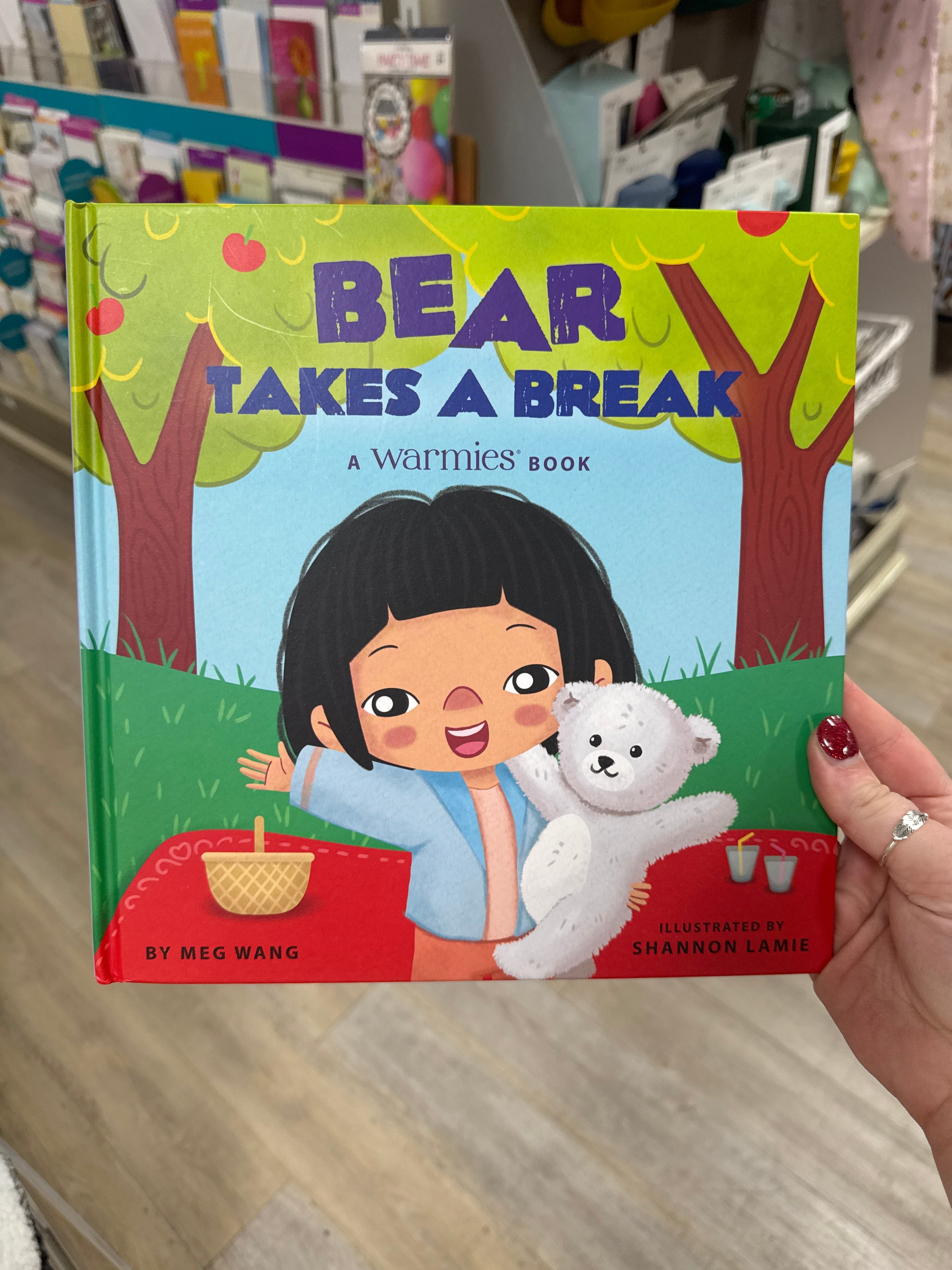 WARMIES BOOK - BEAR TAKES A BREAK