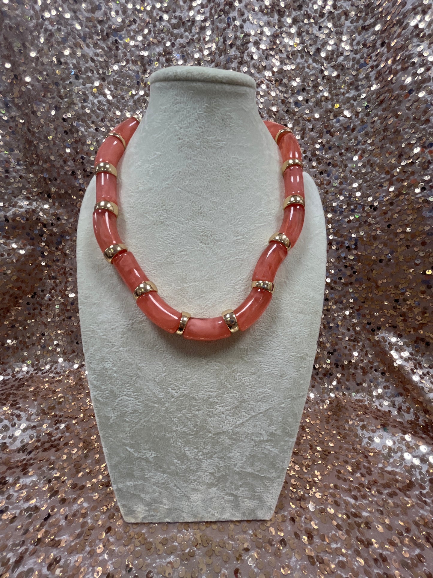 OVERSIZED BEADED NECKLACE WITH GOLD ACCENT