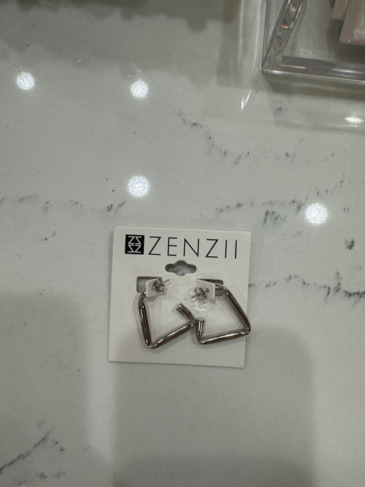 METAL TRIANGLE HOOP EARRINGS - SILVER