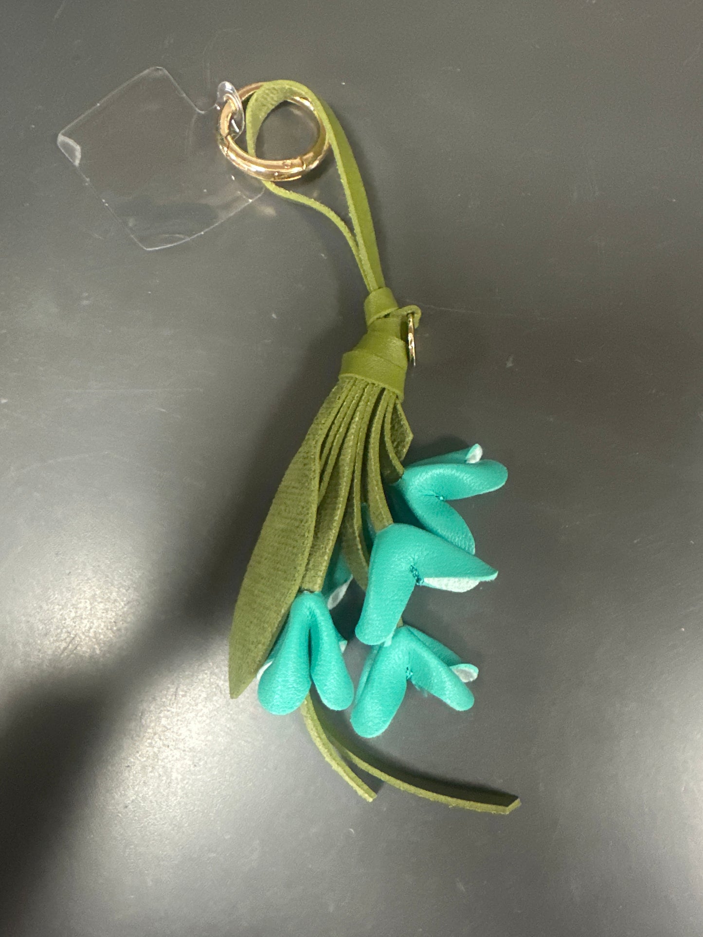 FLOWERING VINE PURSE CHARM