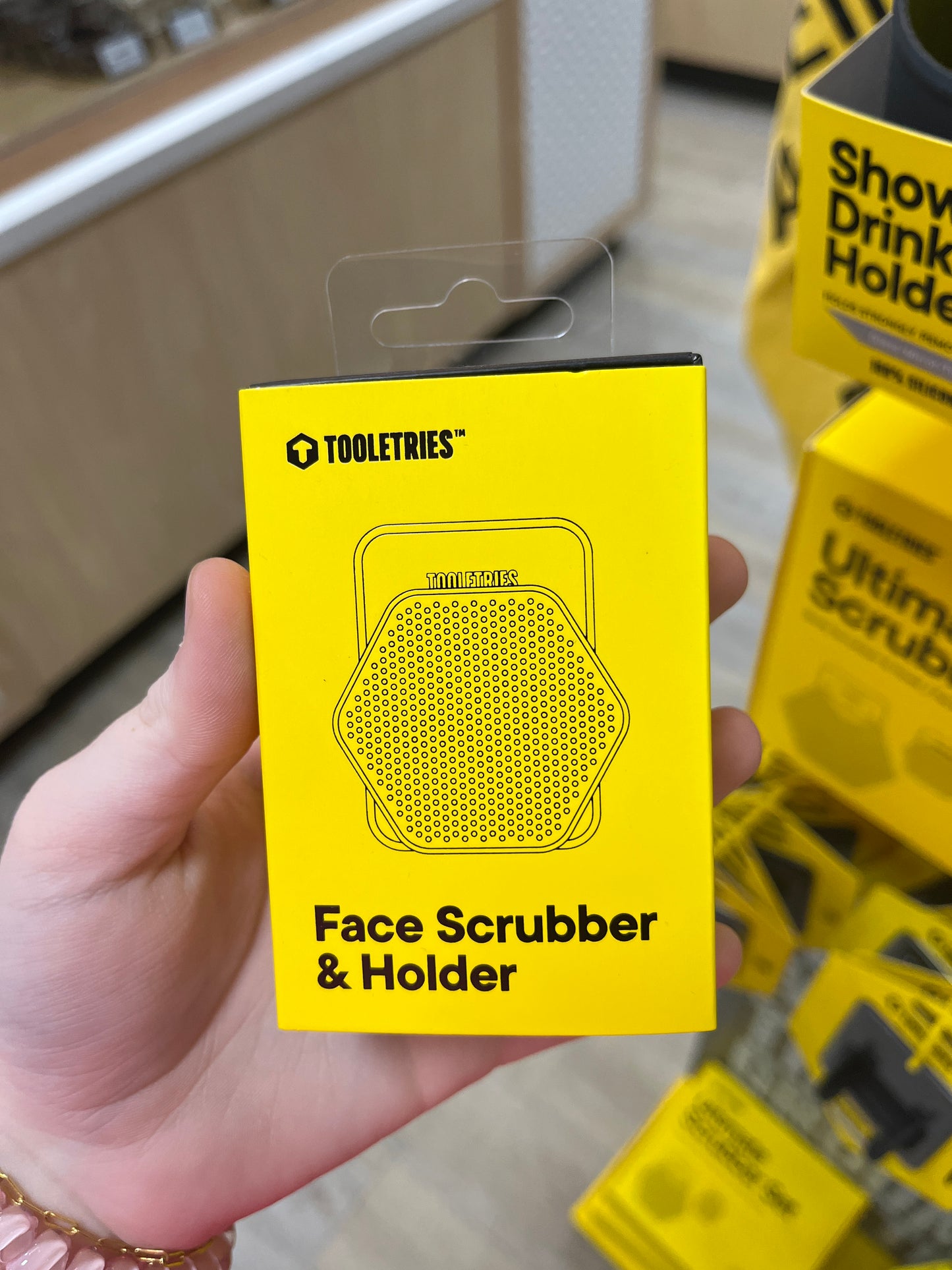 FACE SCRUBBER & HOLDER