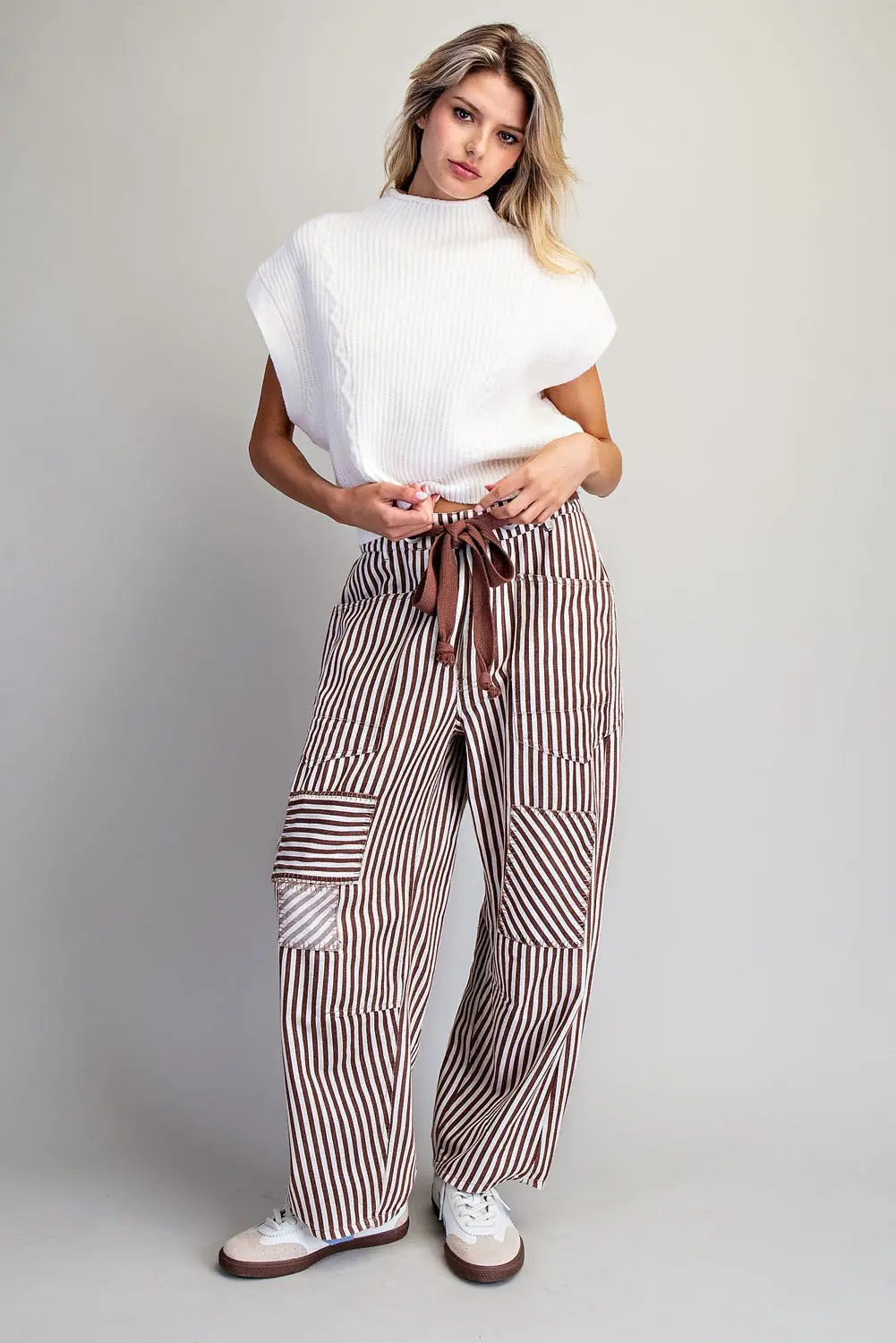 STRIPED DRAWSTRING BARREL PANTS - BROWNIE CREAM