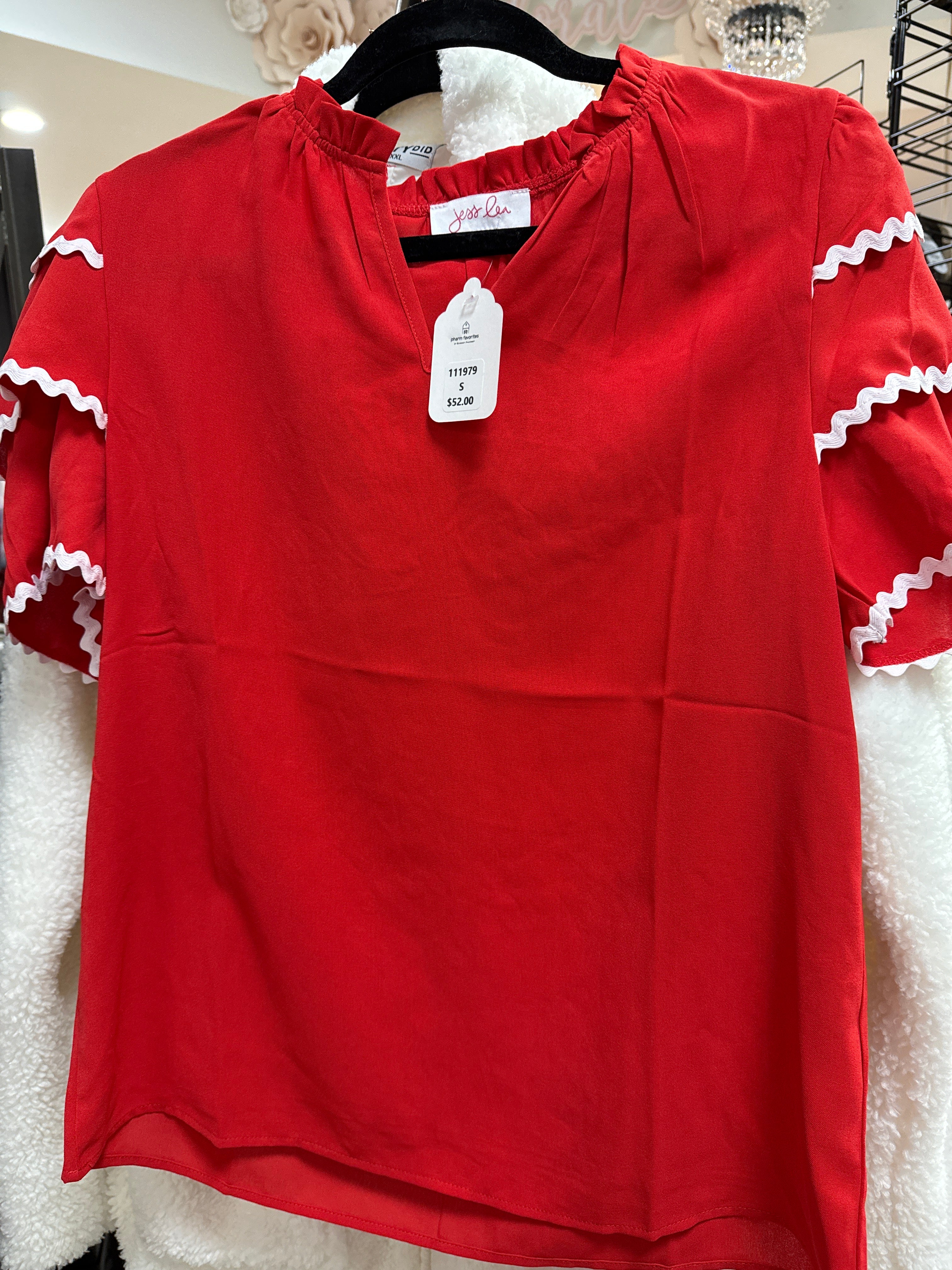 SIDELINE STYLE RIC RAC TOP - RED