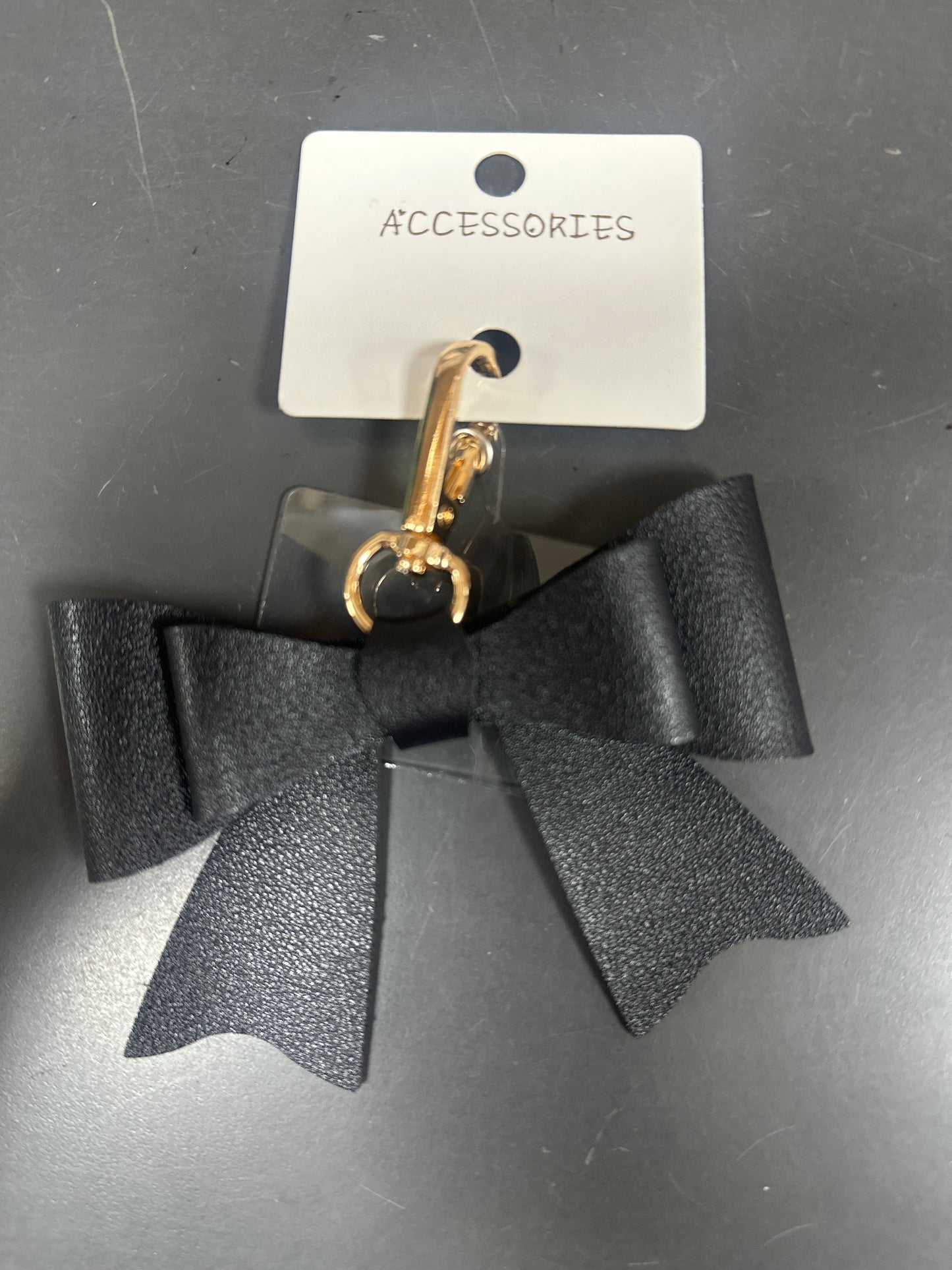 VEGAN LEATHER BOW PURSE CHARM
