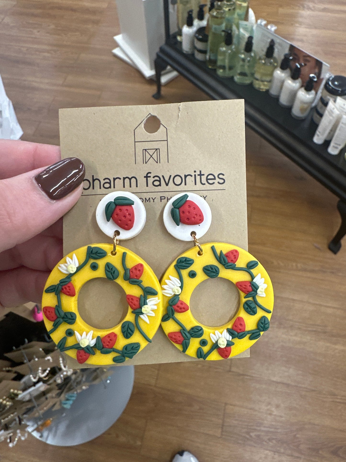 STRAWBERRY GARDEN CLAY EARRINGS