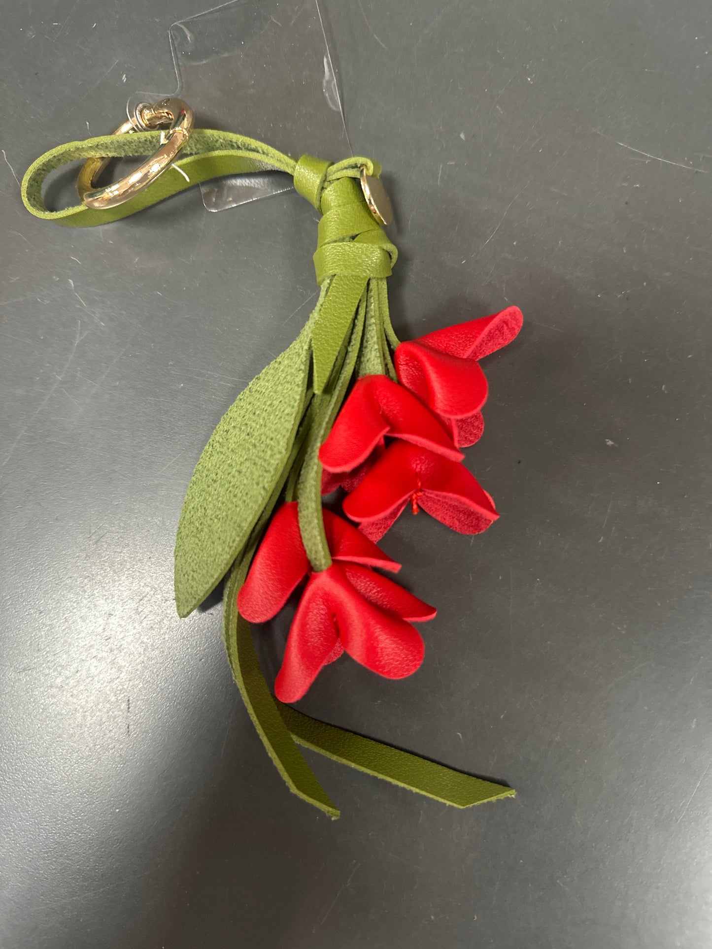 FLOWERING VINE PURSE CHARM