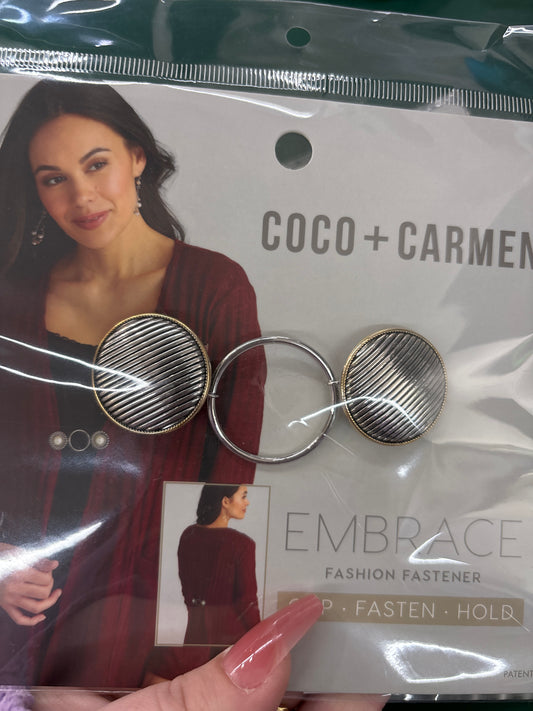 EMBRACE FASHION FASTENER - SHIELD GOLD & SILVER