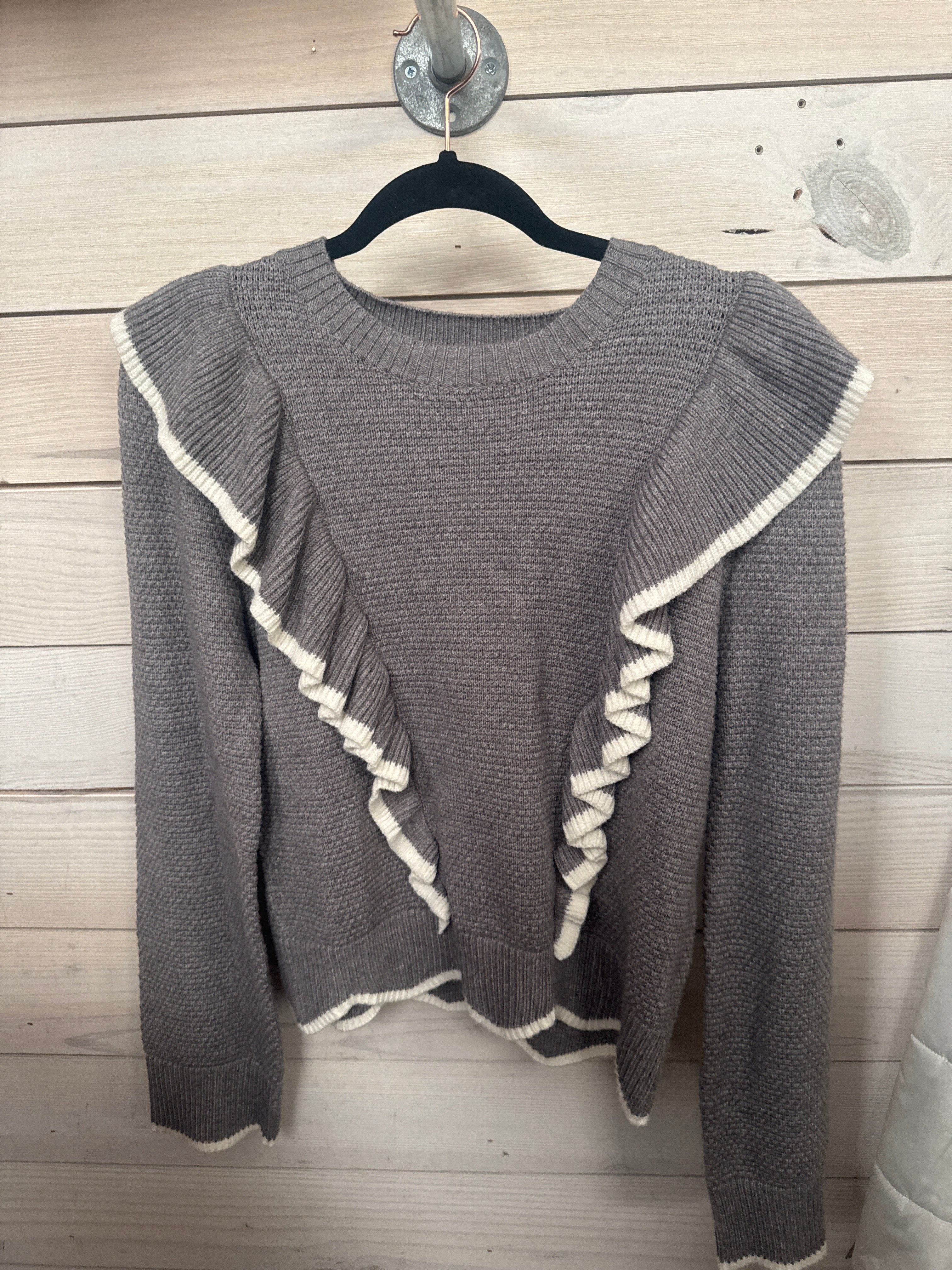 GREY SWEATER W/ WHITE TRIM RUFFLES