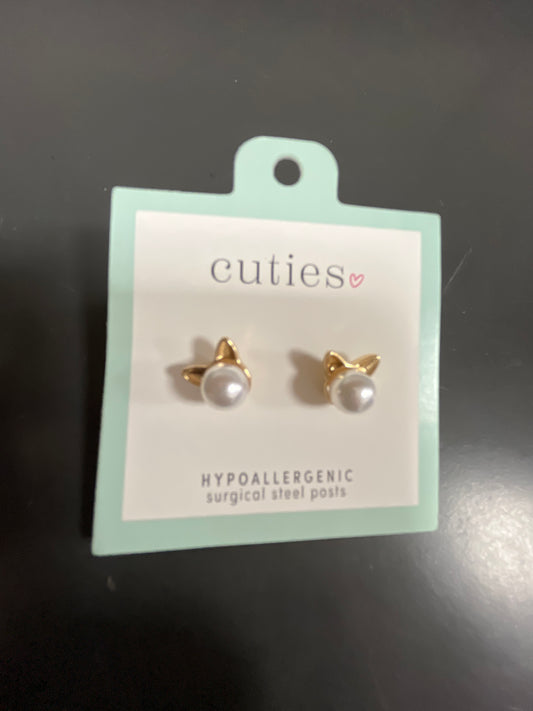 GOLD KITTIES WITH PEARLS EARRINGS
