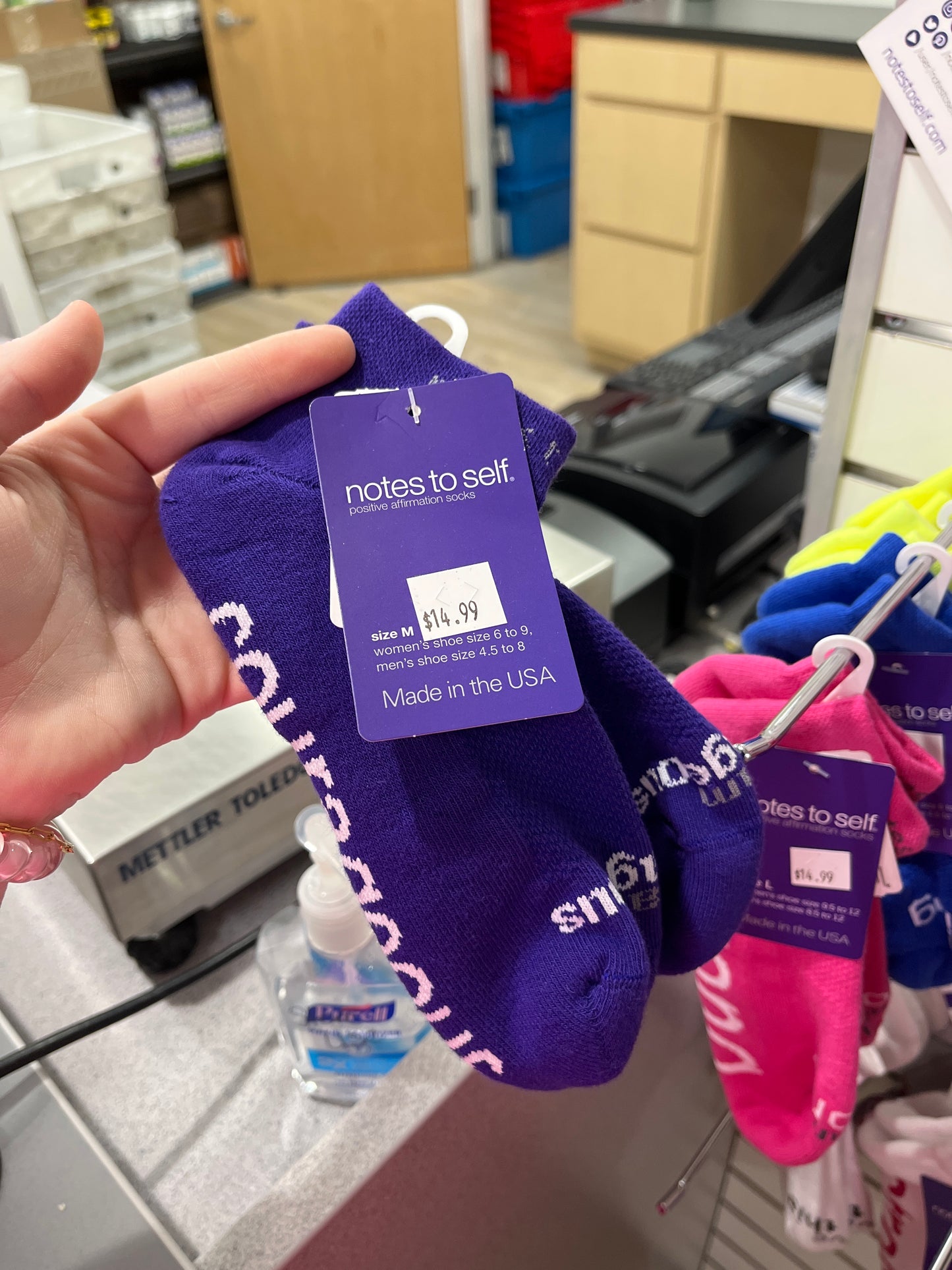 SOCKS - COURAGEOUS - PURPLE W/WHITE - M