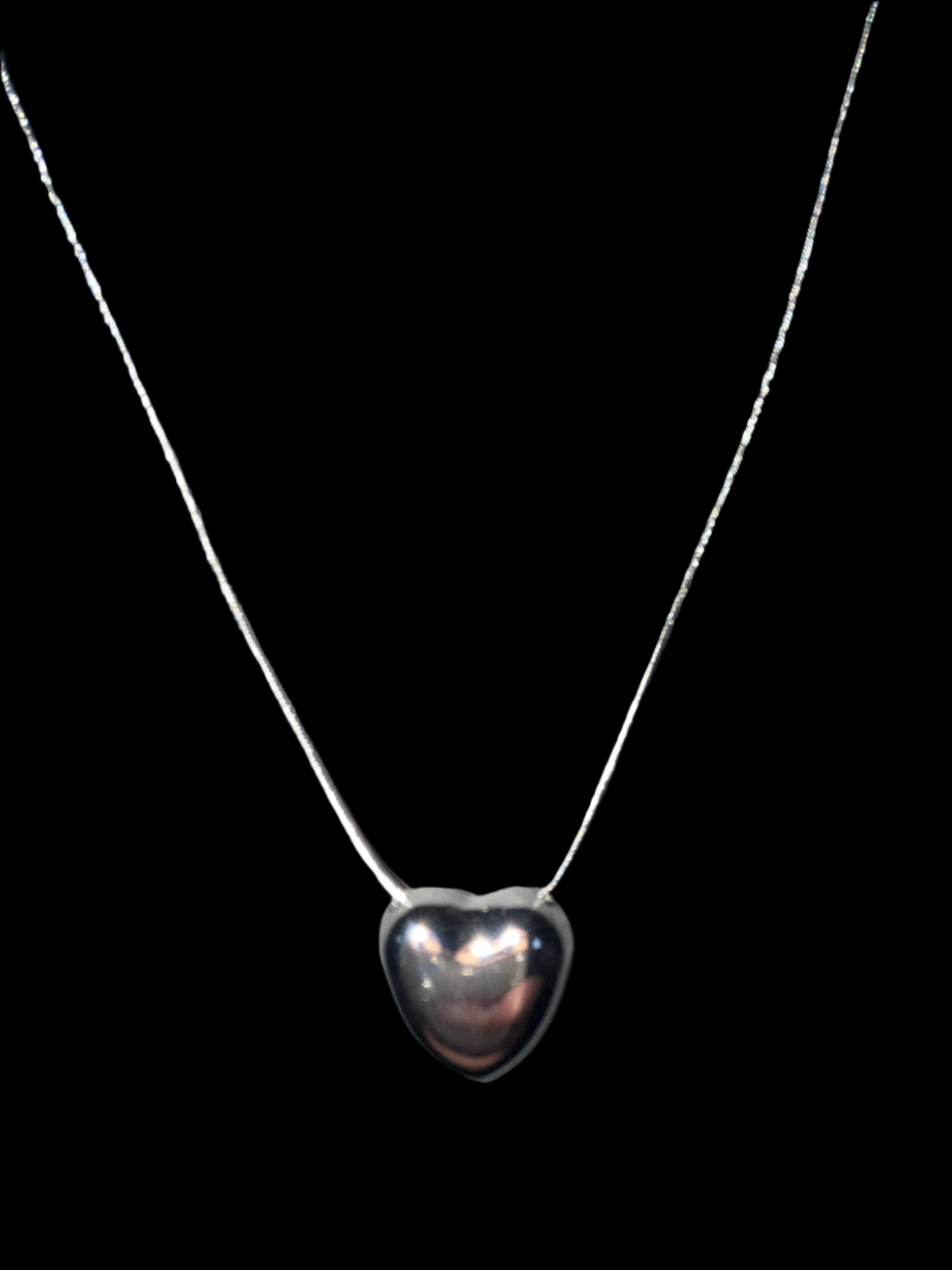 SILVER HEART NECKLACE