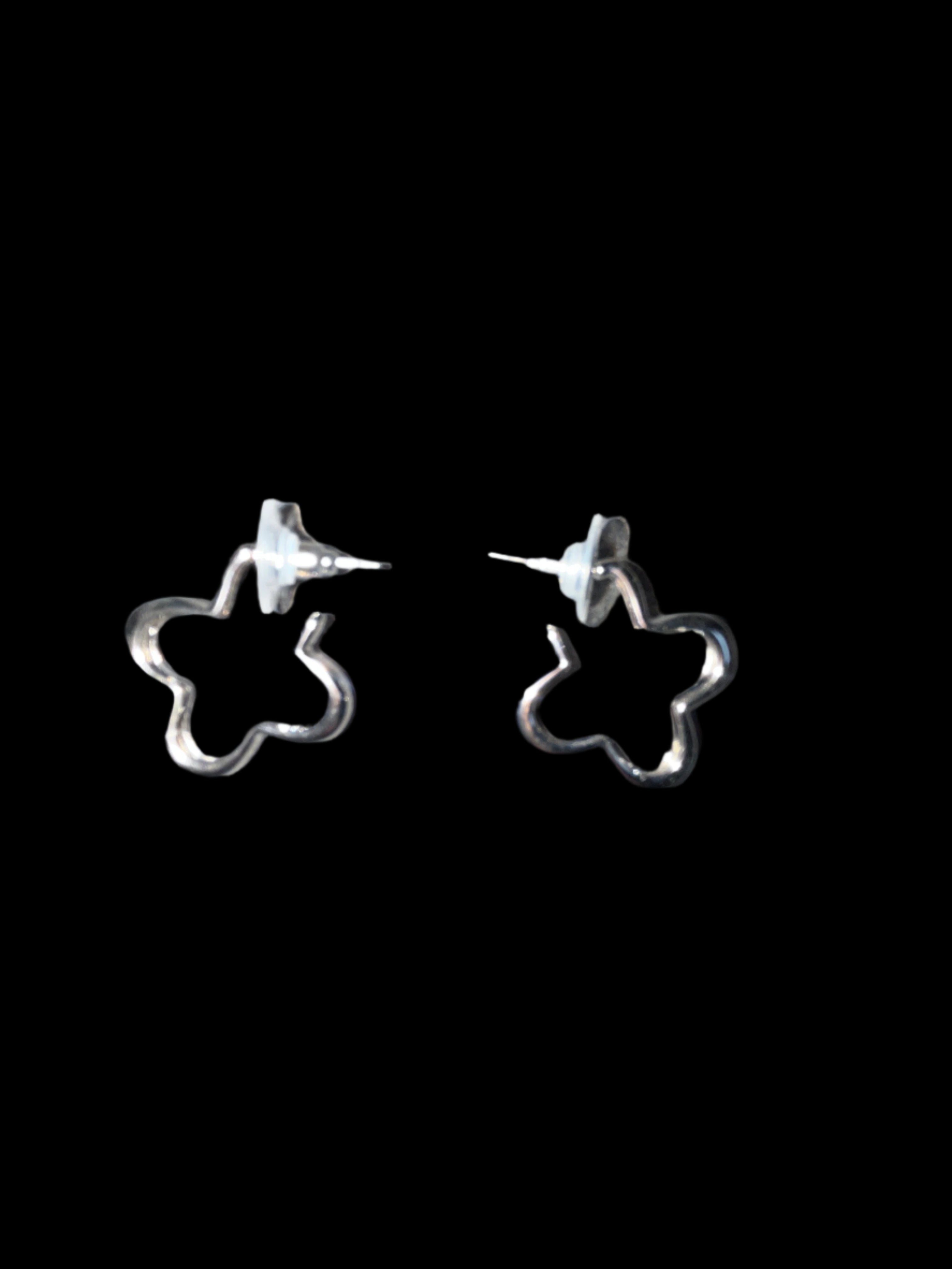 SILVER CLOVER SHAPED HOOP EARRINGS