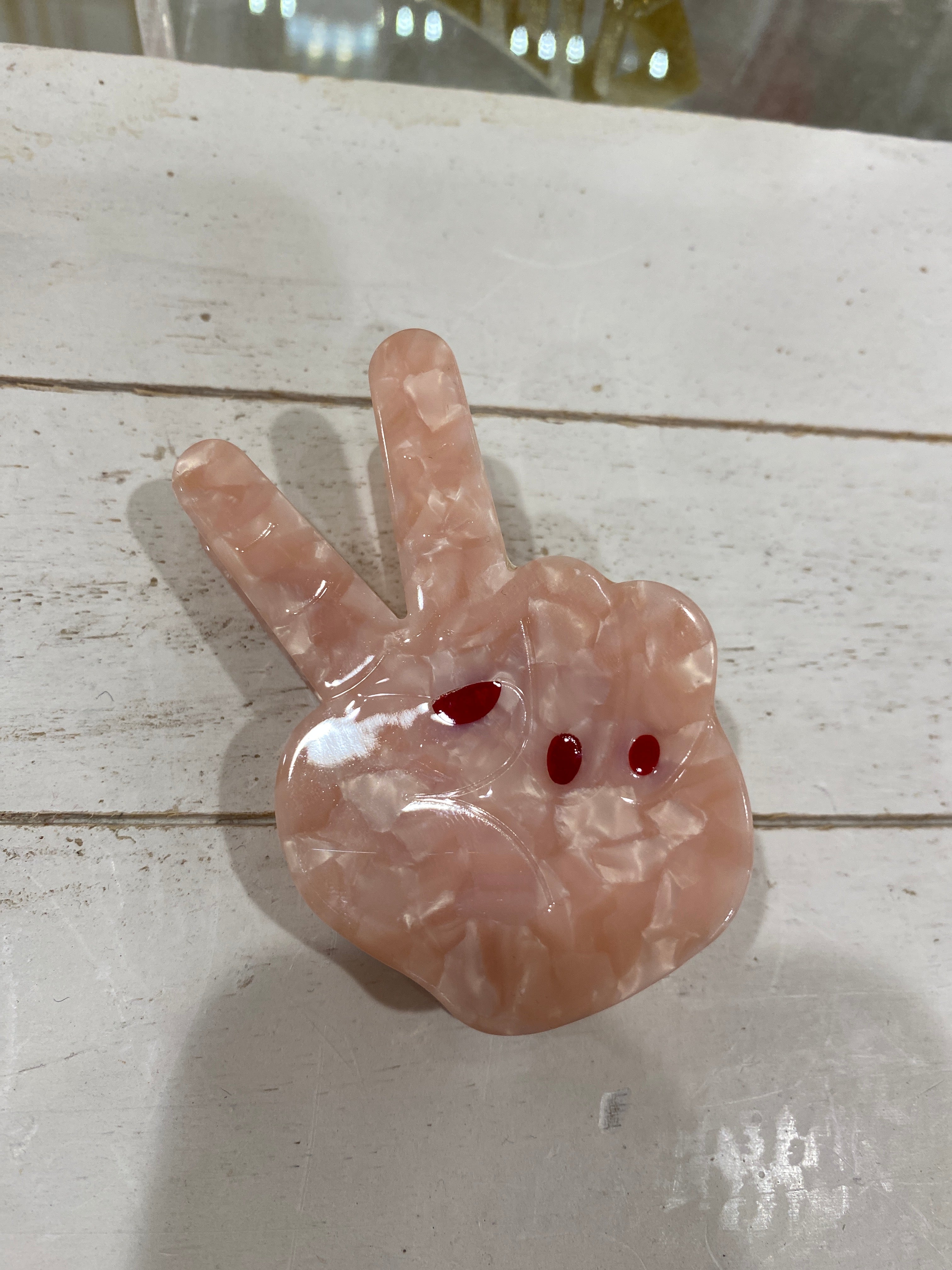 PEACE SIGN HAIR CLAW CLIP