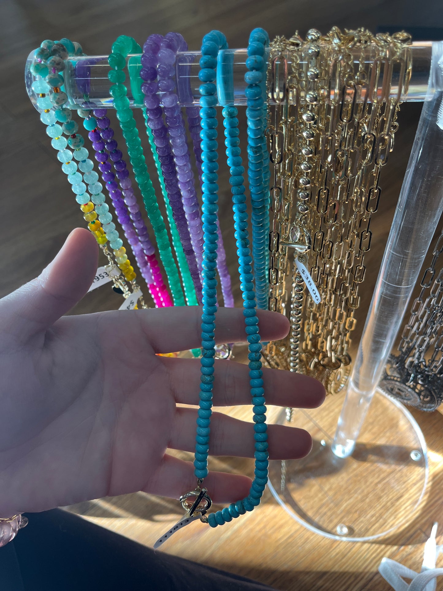 COLORED STONE NECKLACE