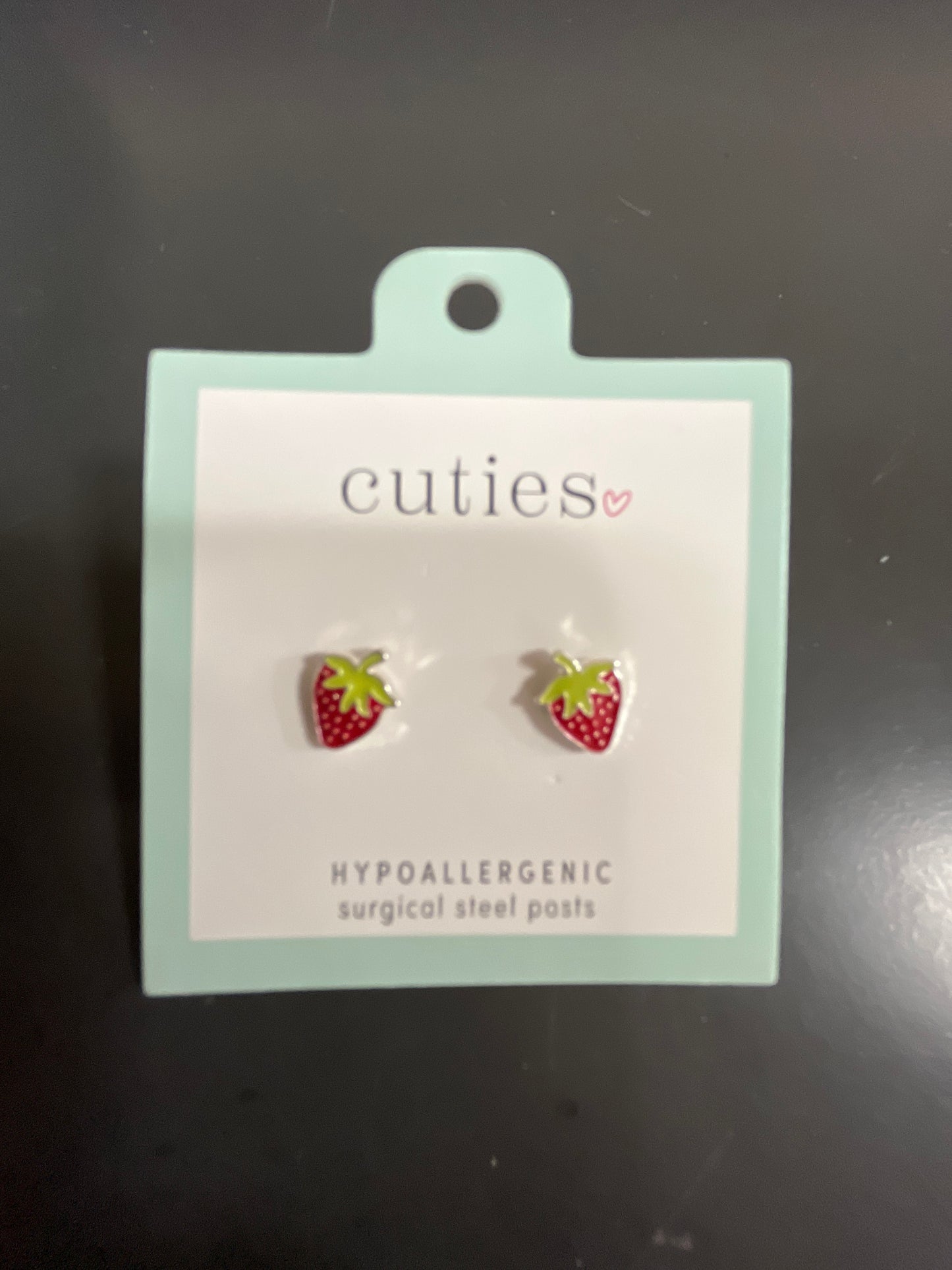 ADORABLE ENAMEL STRAWBERRIES EARRINGS
