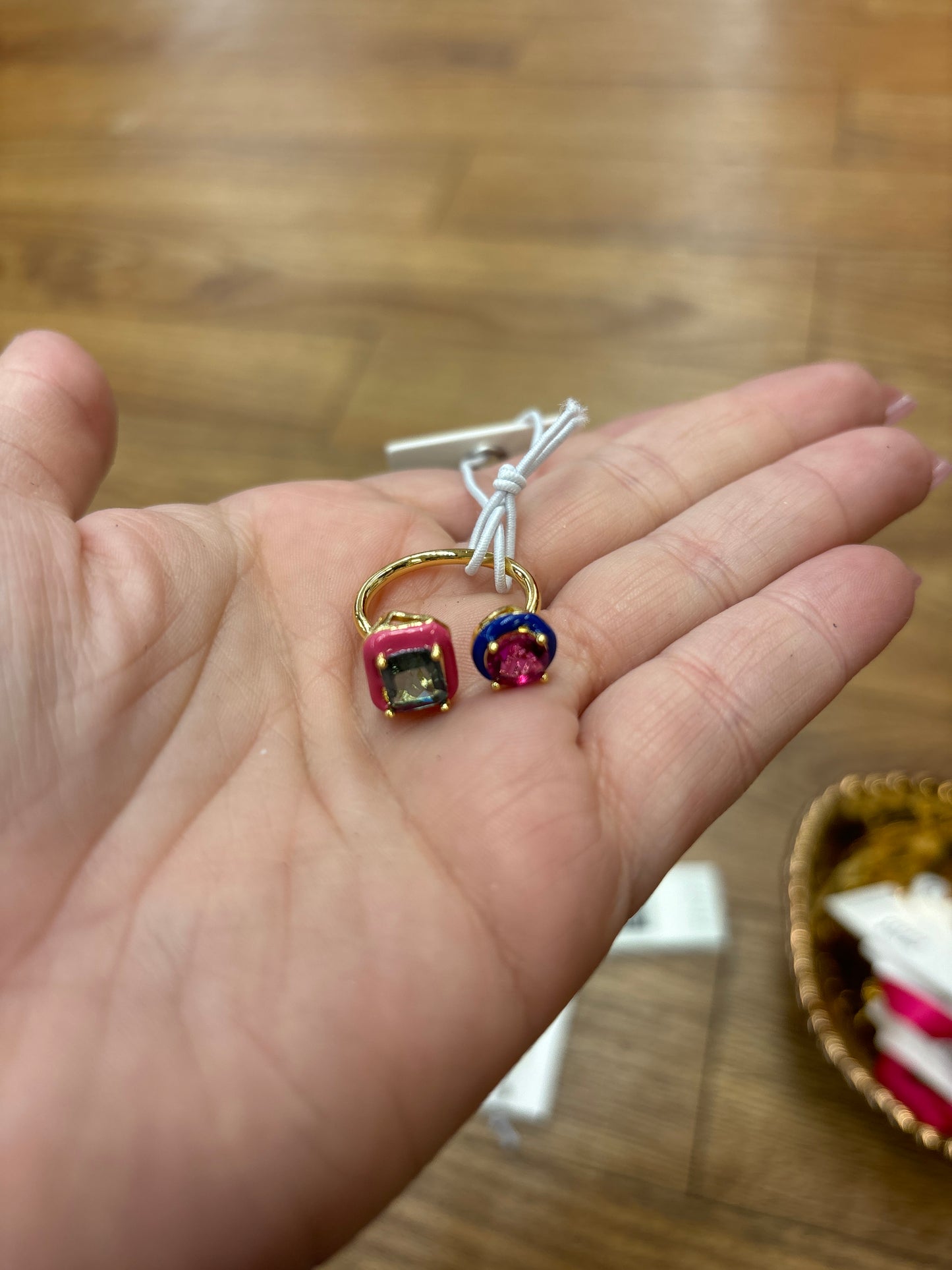 ENAMEL & CRYSTAL ADJUSTABLE RING - HOT PINK