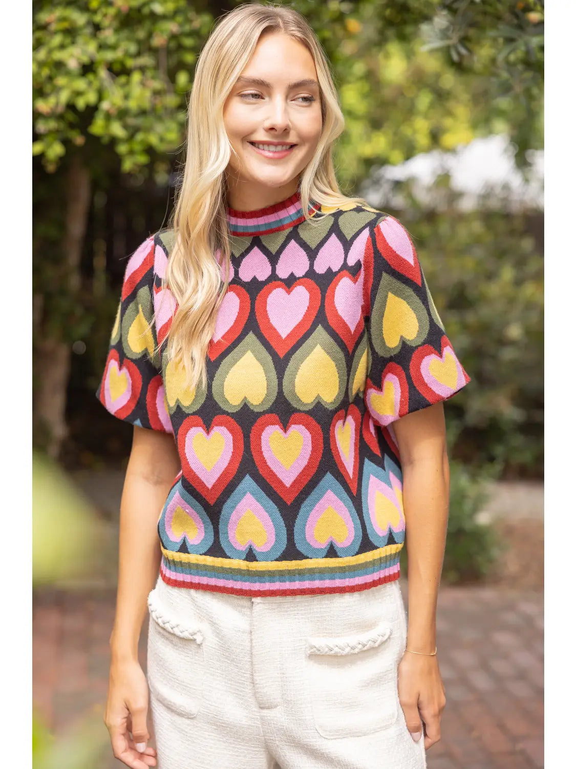 SHORT PUFF SLEEVE HEART PRINT KNIT TOP - MULTI