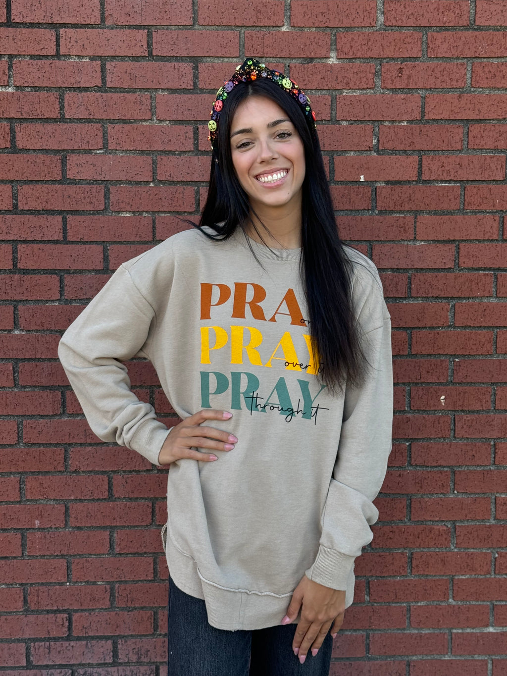 SAND PRAY ON IT SWEATSHIRT