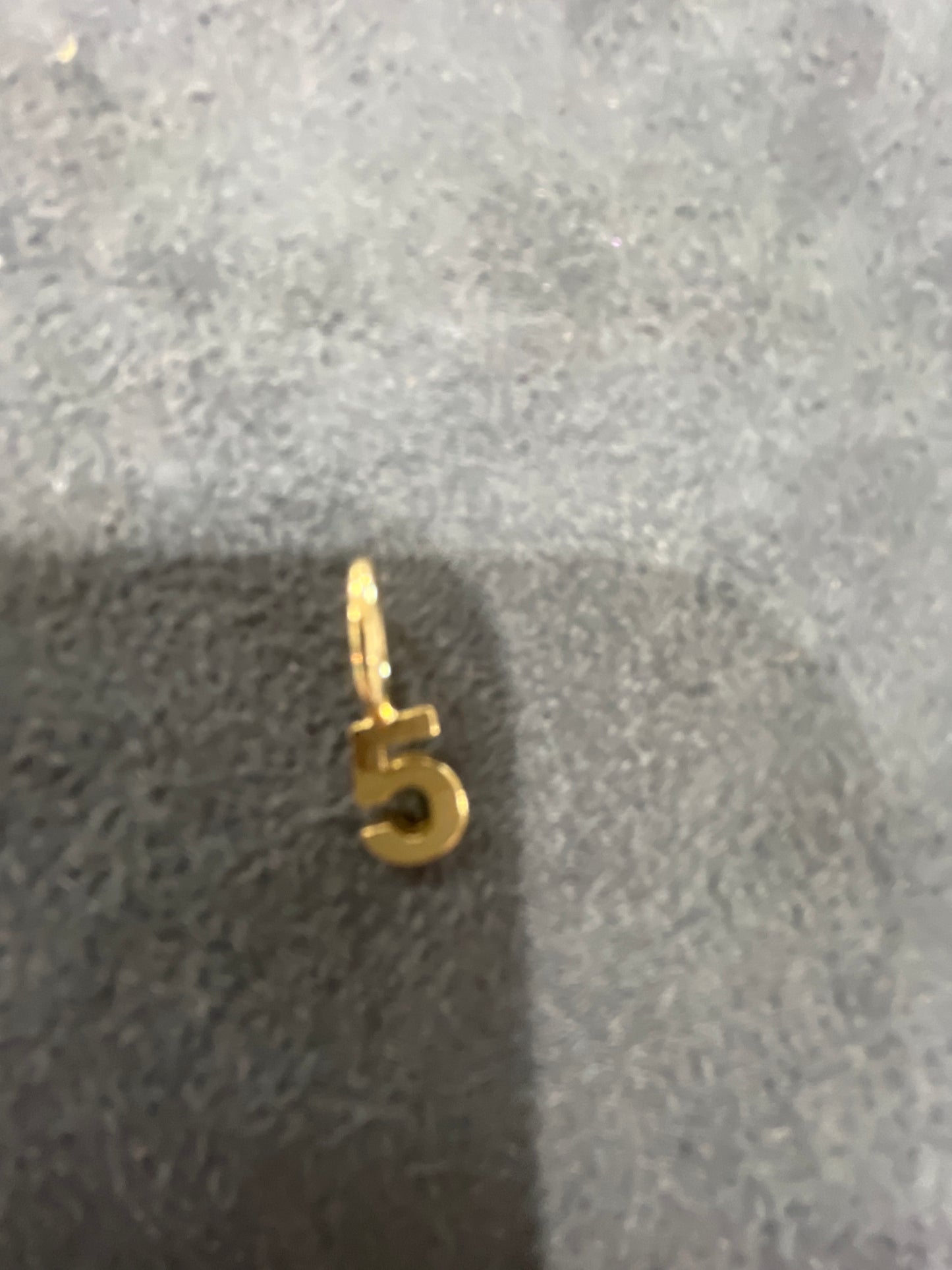 SIS KISS NUMBER CHARMS