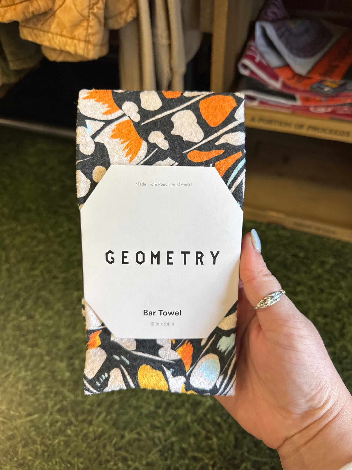 BAR TOWEL - WINGS IN THE WIND