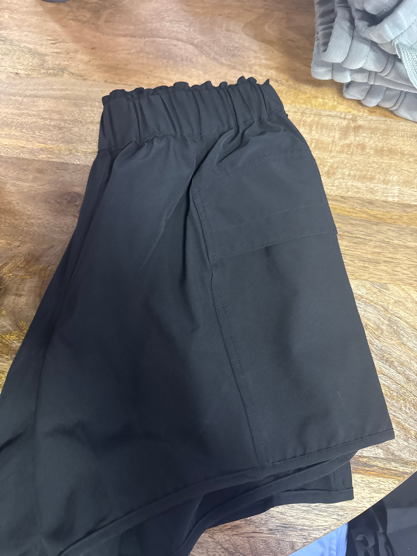 LUNAR HIKING SHORTS - BLACK