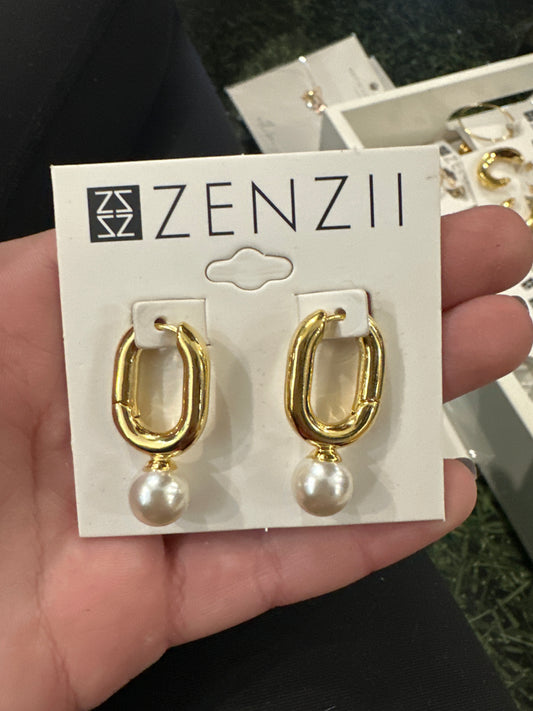 GOLD OVAL EARRINGS W/PEARL