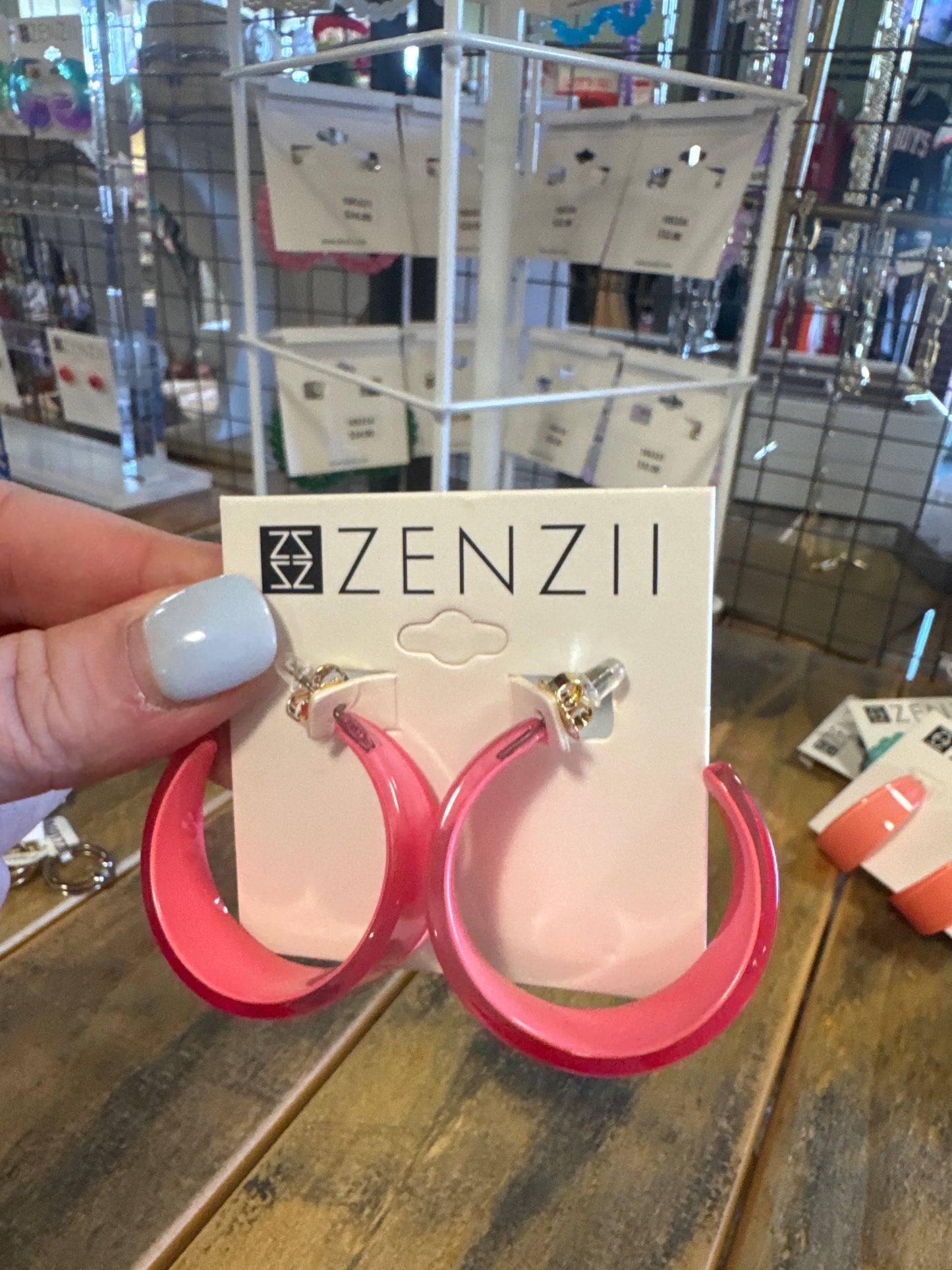 RESIN HOOP EARRINGS - PINK