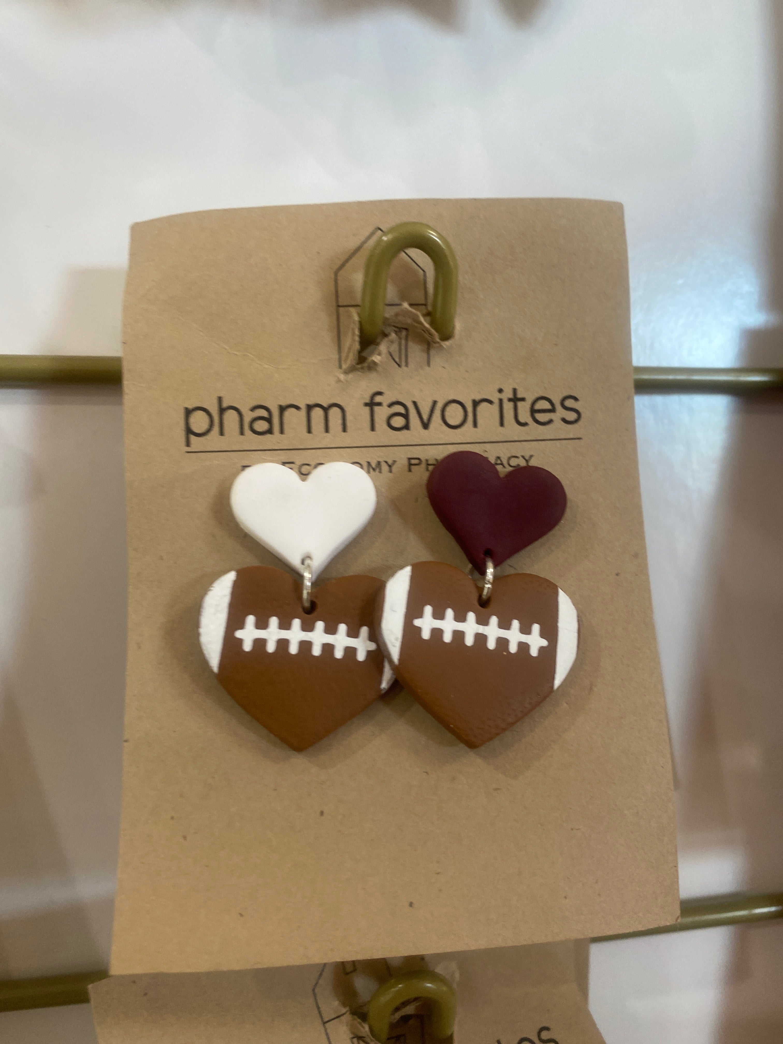 HEART W/FOOTBALL DANGLE EARRINGS - WHT/CRIMSON