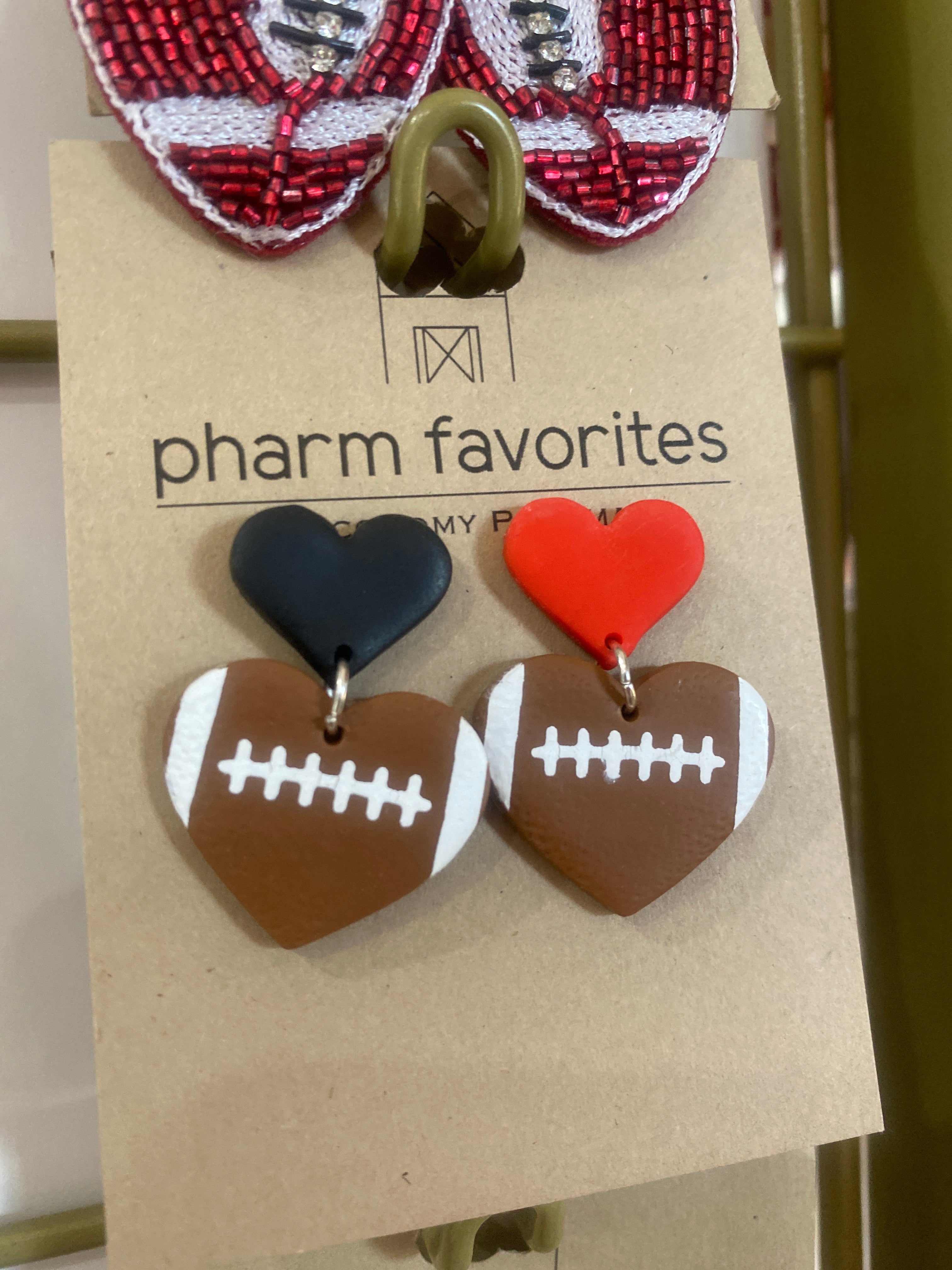 HEART W/FOOTBALL DANGLE EARRINGS - BLK/RED