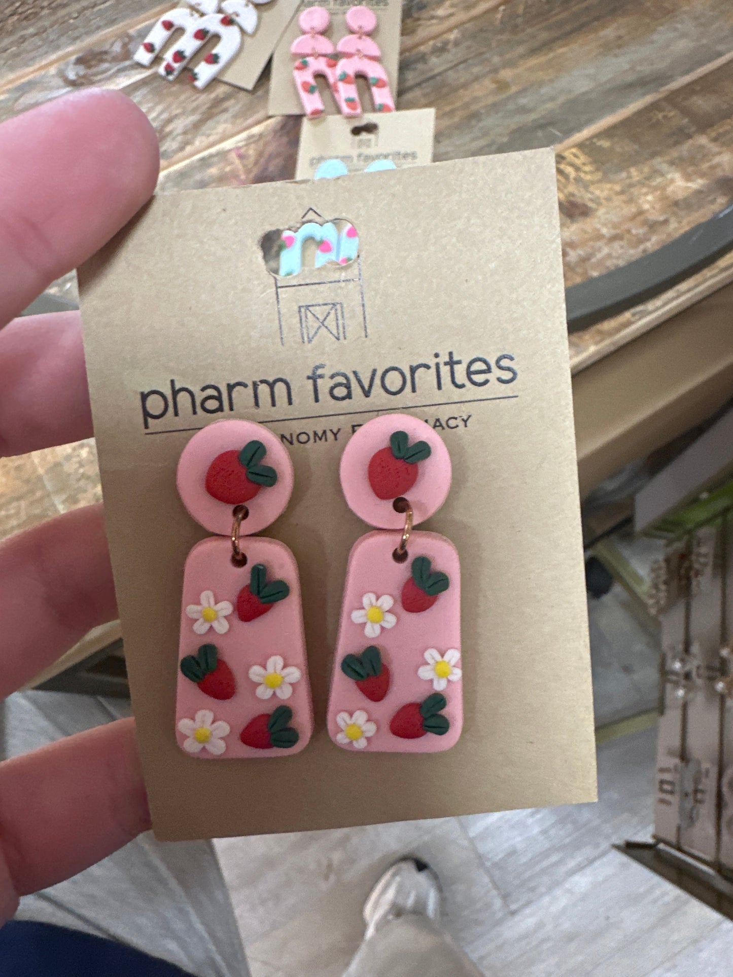 STRAWBERRY GARDEN CLAY EARRINGS