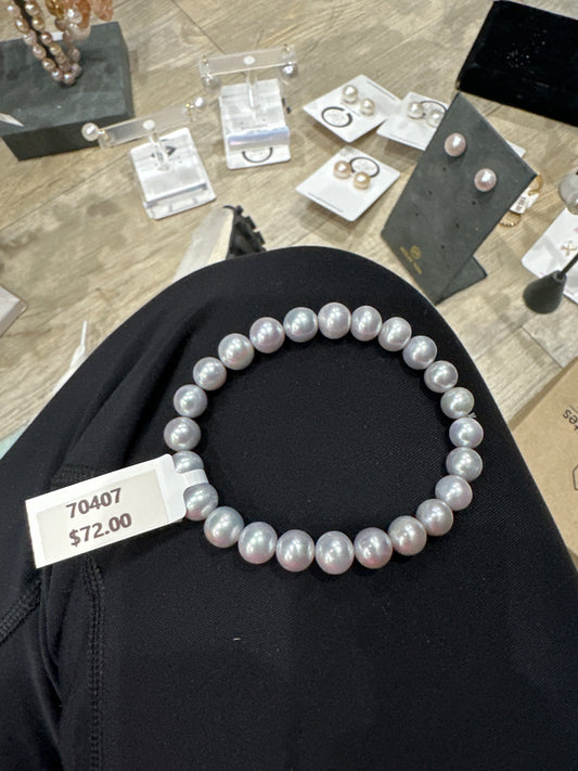 7MM SIMPLE PEARL BRACELET ON ELASTIC- GRAY