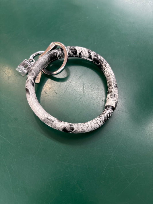 O-RING LEATHER CHARCOAL SNAKE PRINT