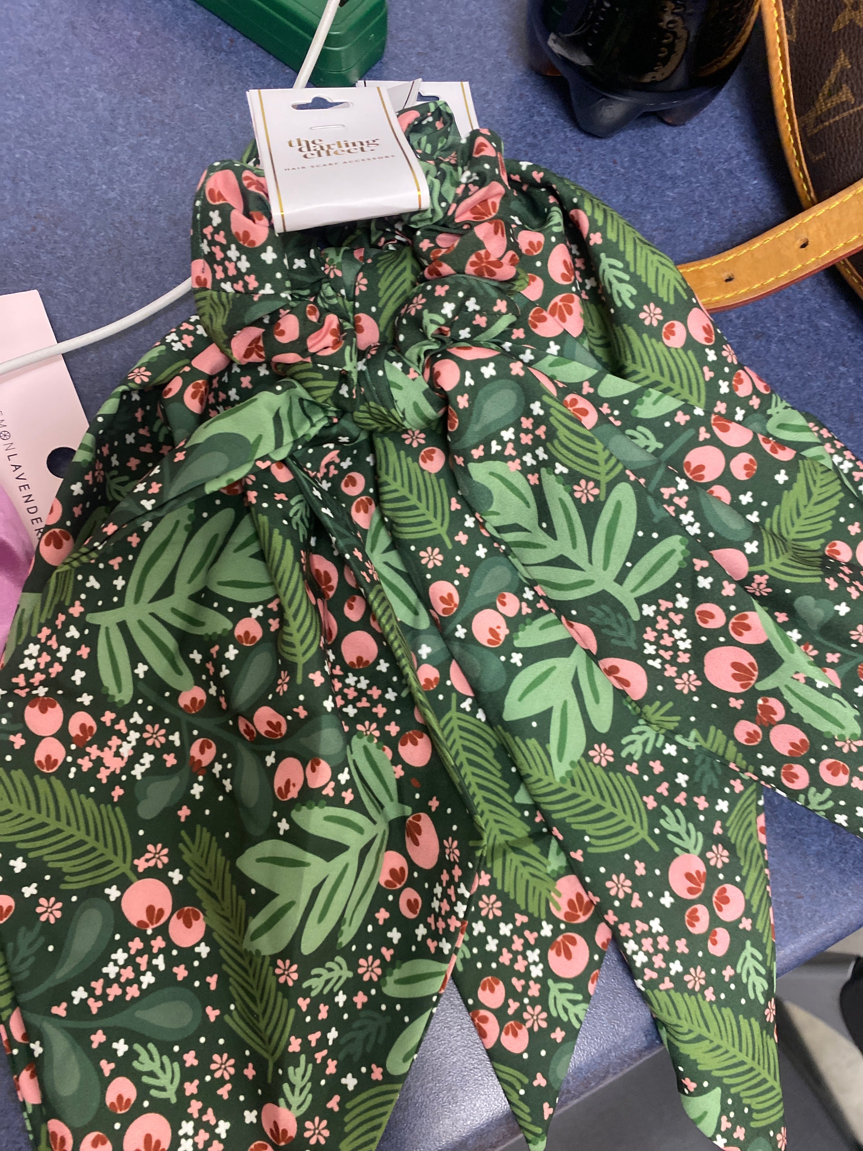 HAIR SCARF SCRUNCHIE - JOLLY SPRIG GREEN