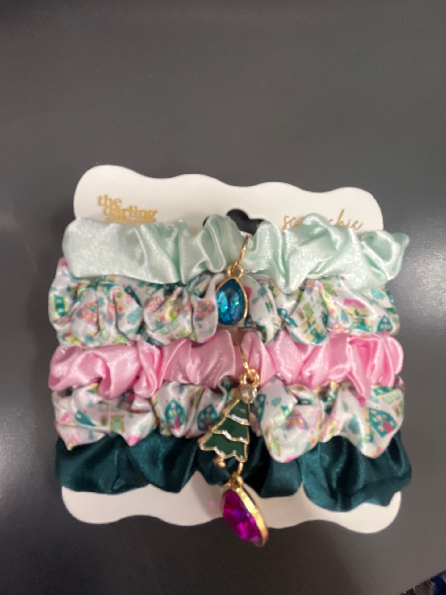 SCRUNCHIE CHARM SET