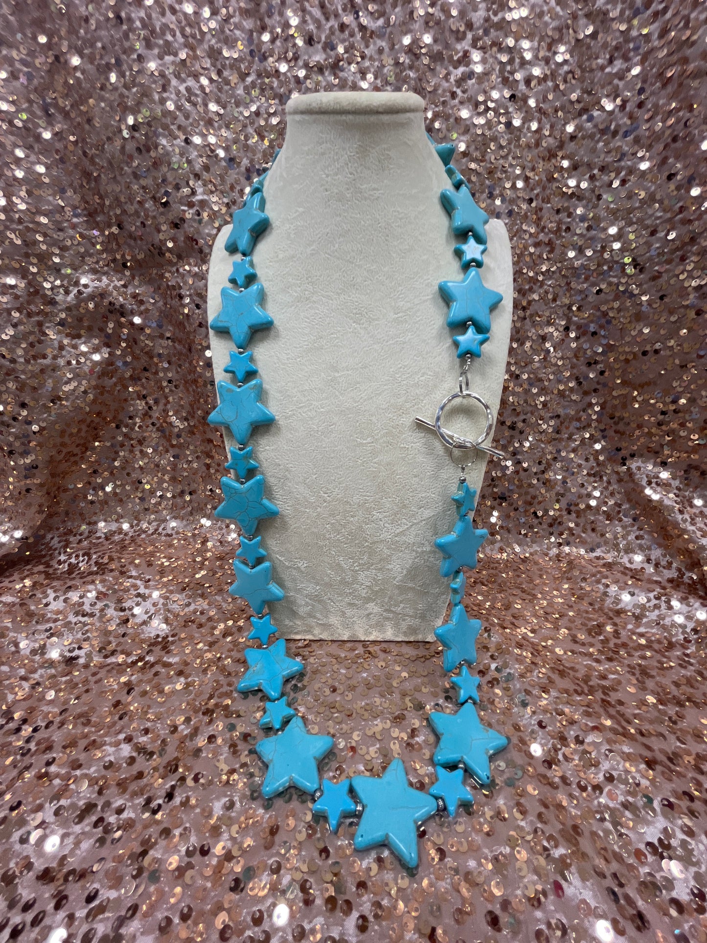 TURQUOISE STAR BEADED TOGGLE NECKLACE