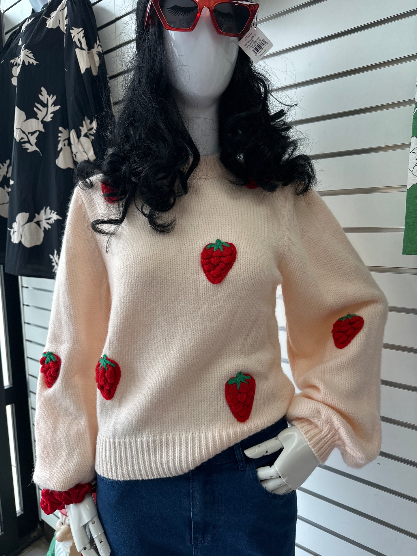 PINK SWEATER W/3D STRAWBERRIES