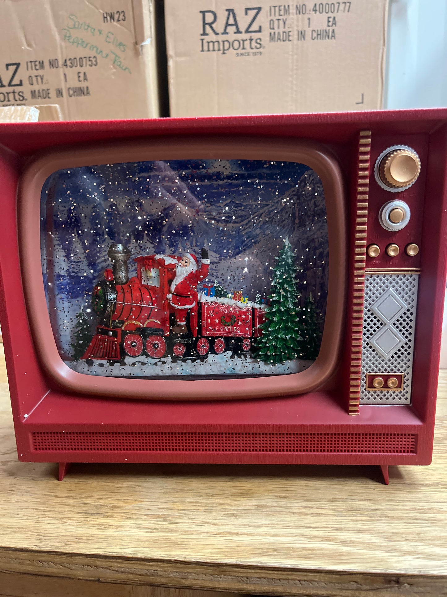 RED TV SANTA WITH TRAIN