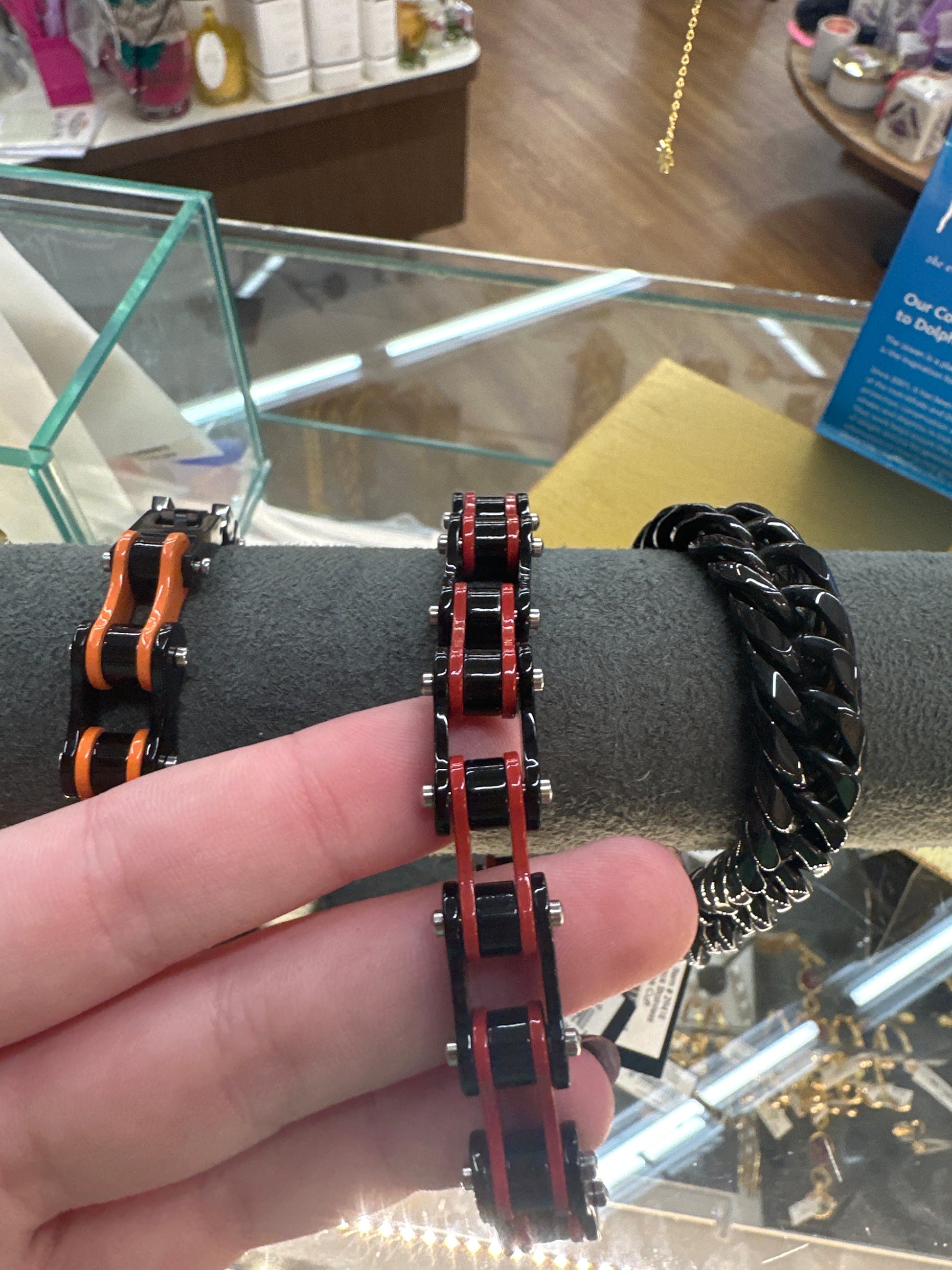 STAINLESS BIKE CHAIN - RED/BLK - Pharm Favorites by Economy Pharmacy