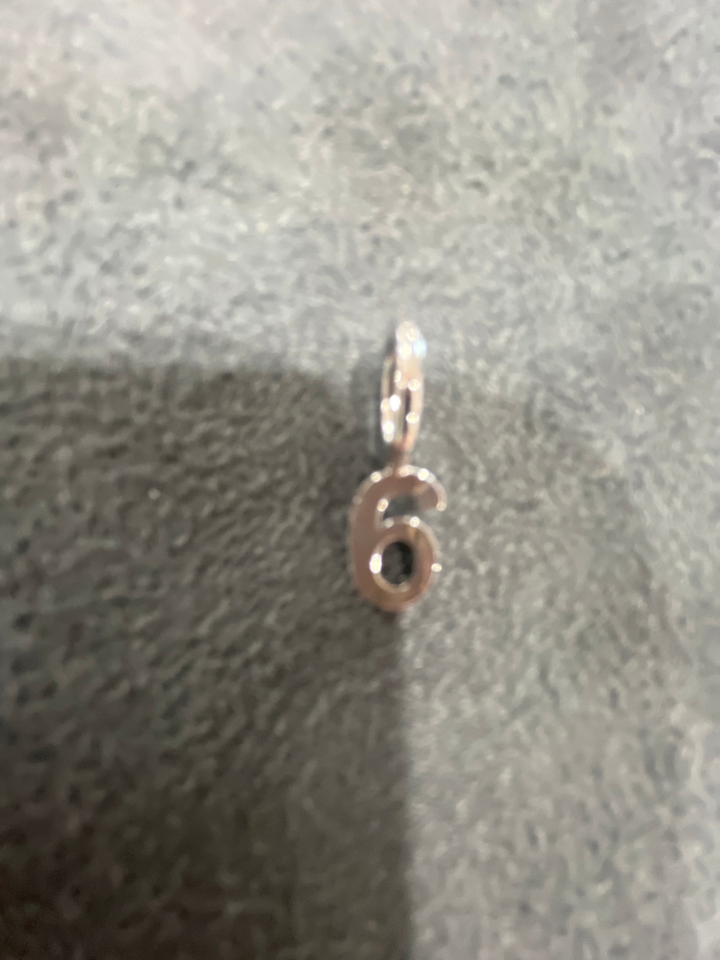SIS KISS NUMBER CHARMS