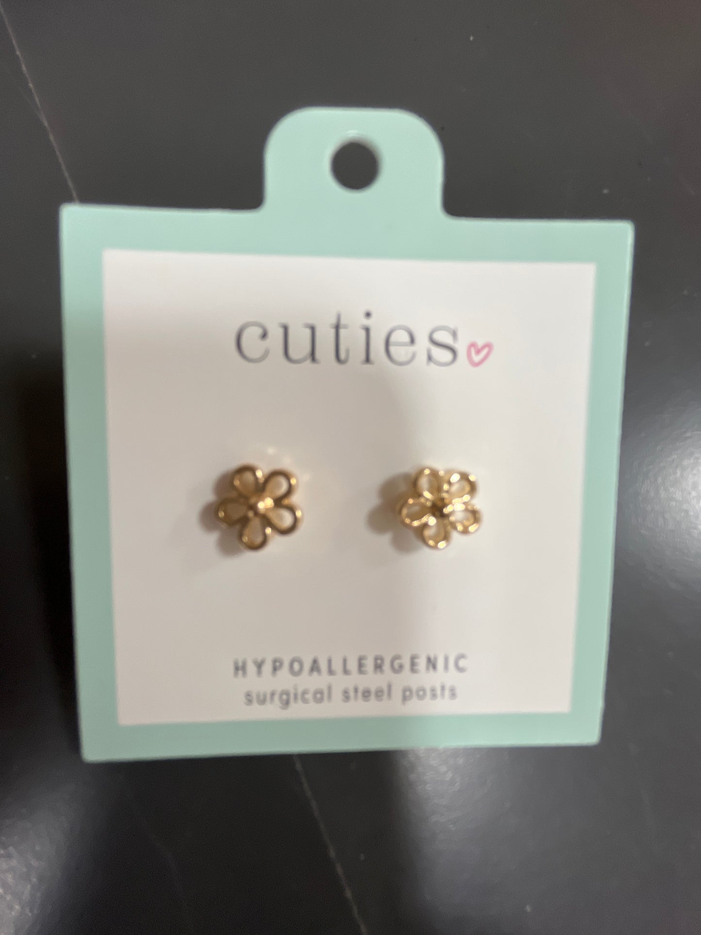 DELICATE OPEN GOLD FLOWERS  EARRINGS